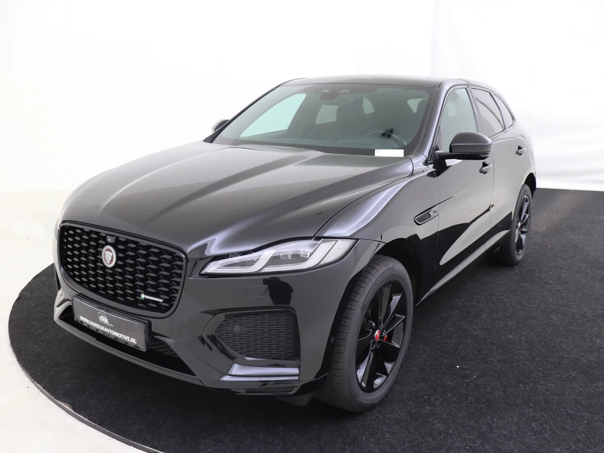 Jaguar - F-Pace