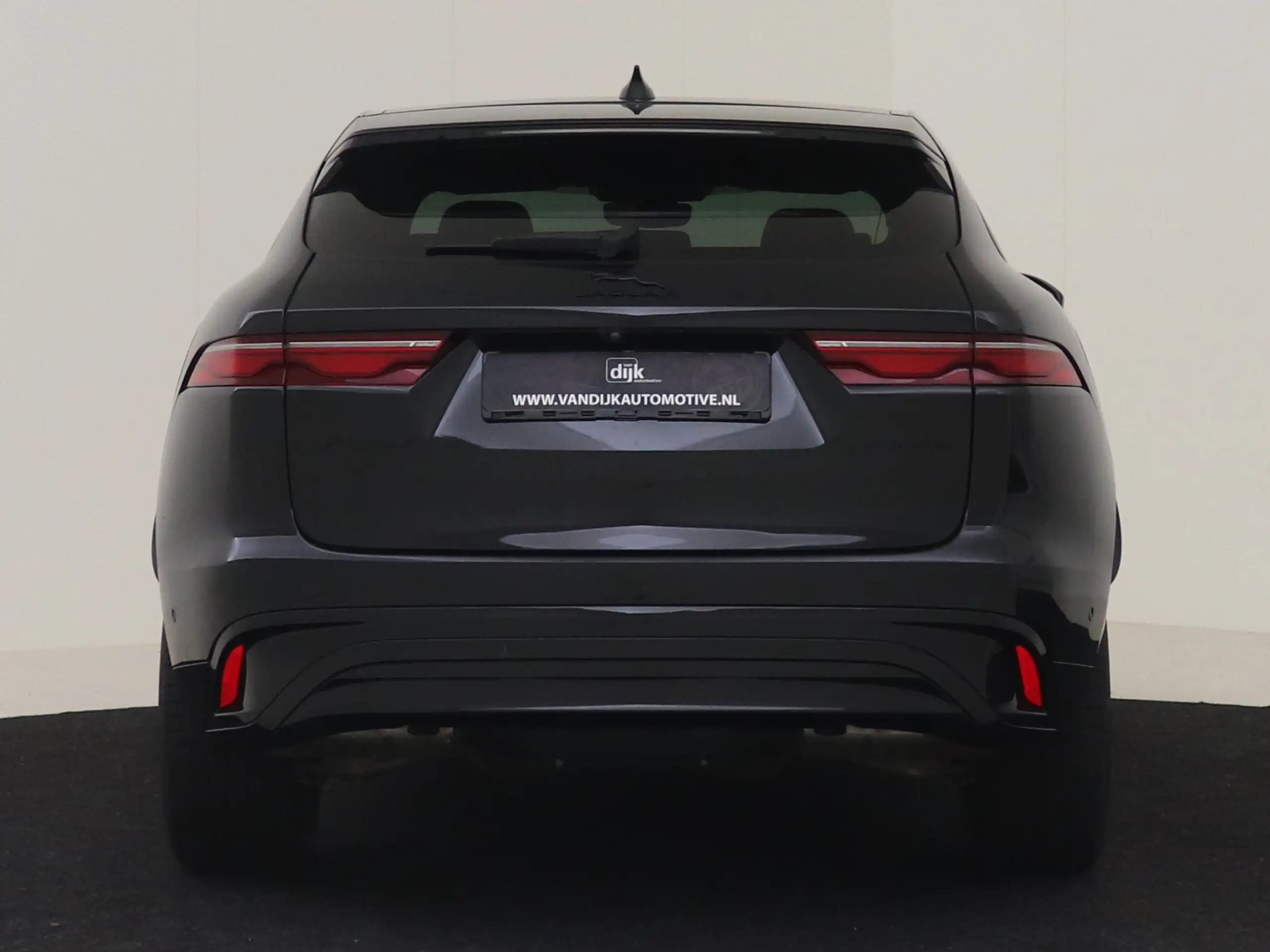 Jaguar - F-Pace