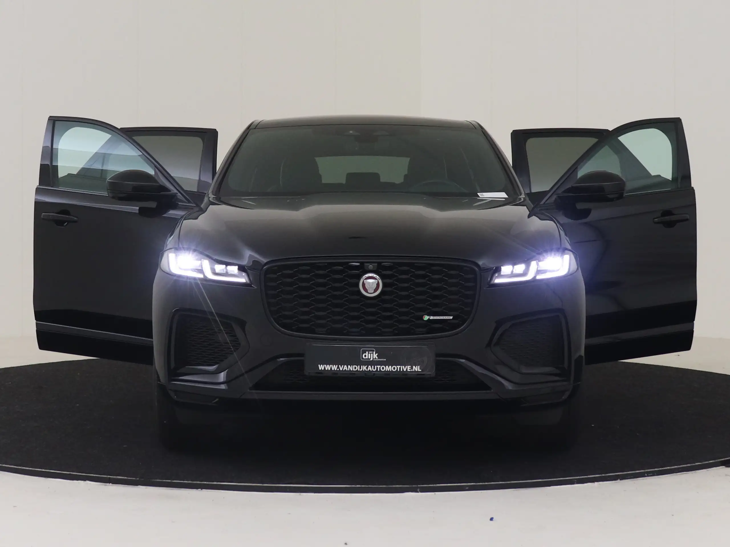 Jaguar - F-Pace