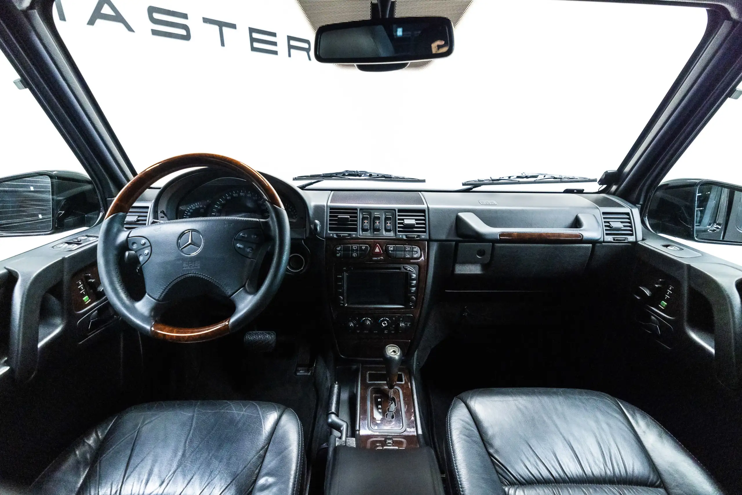 Mercedes-Benz - G 500