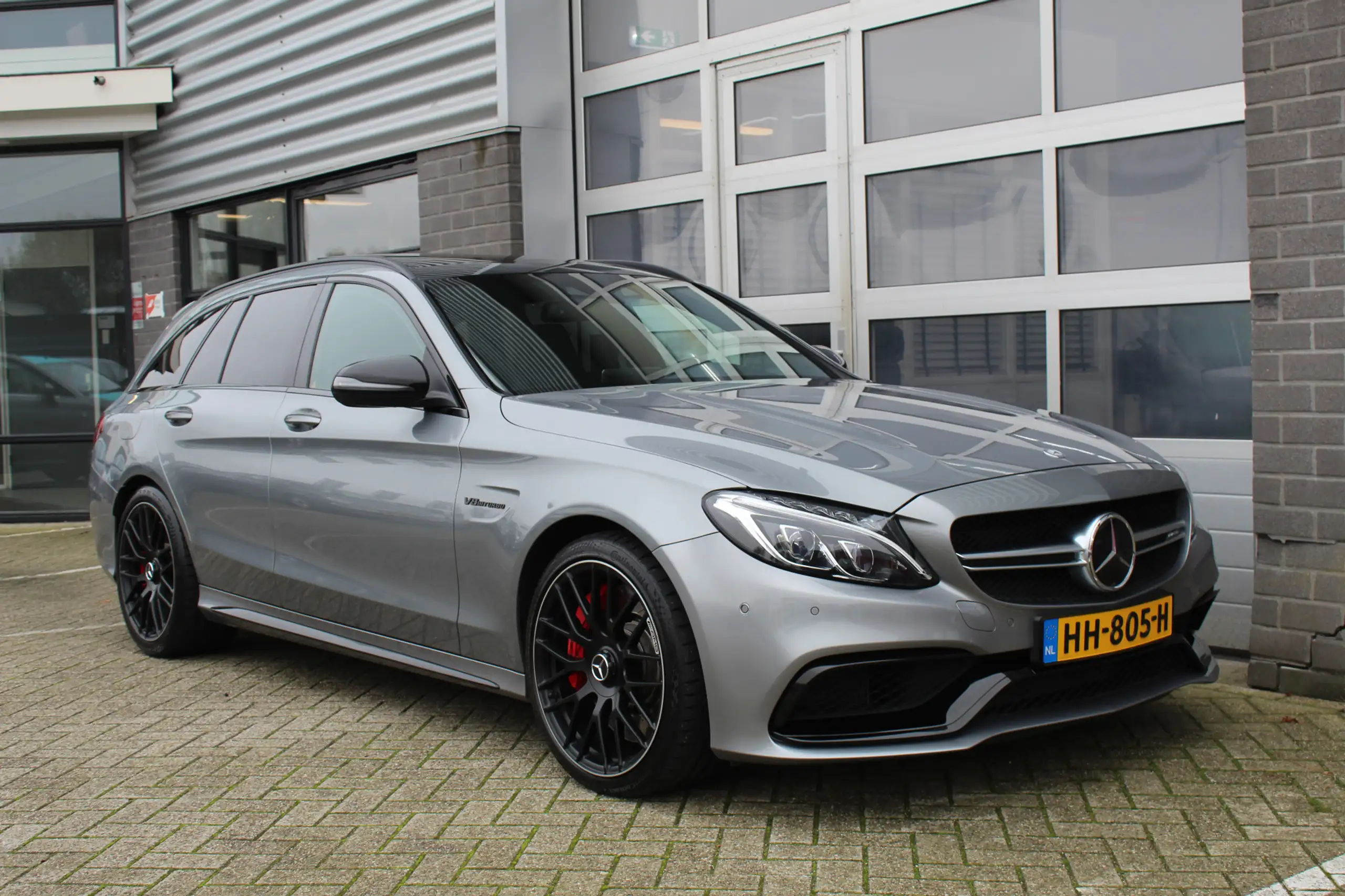 Mercedes-Benz - C 63 AMG