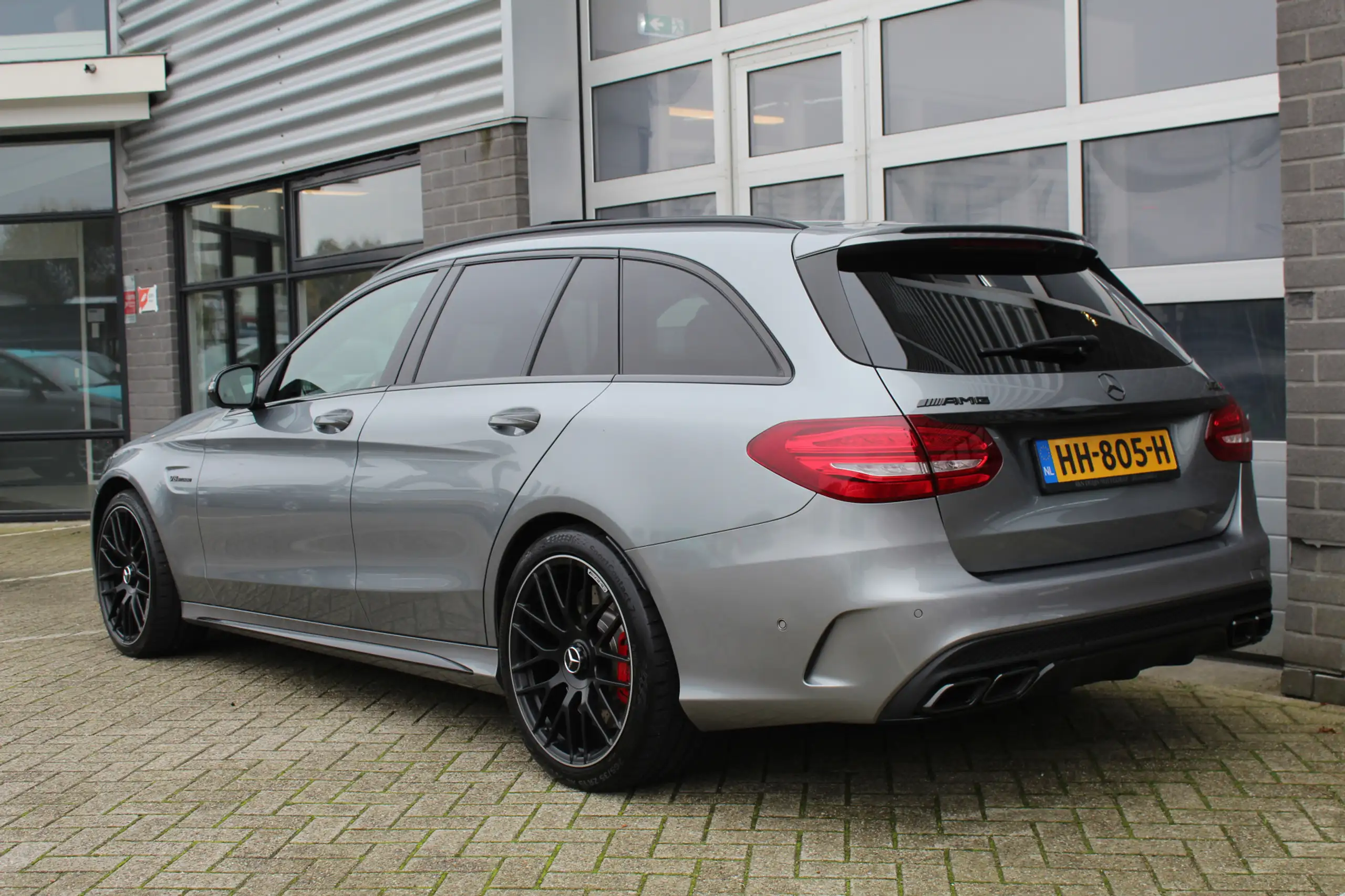 Mercedes-Benz - C 63 AMG