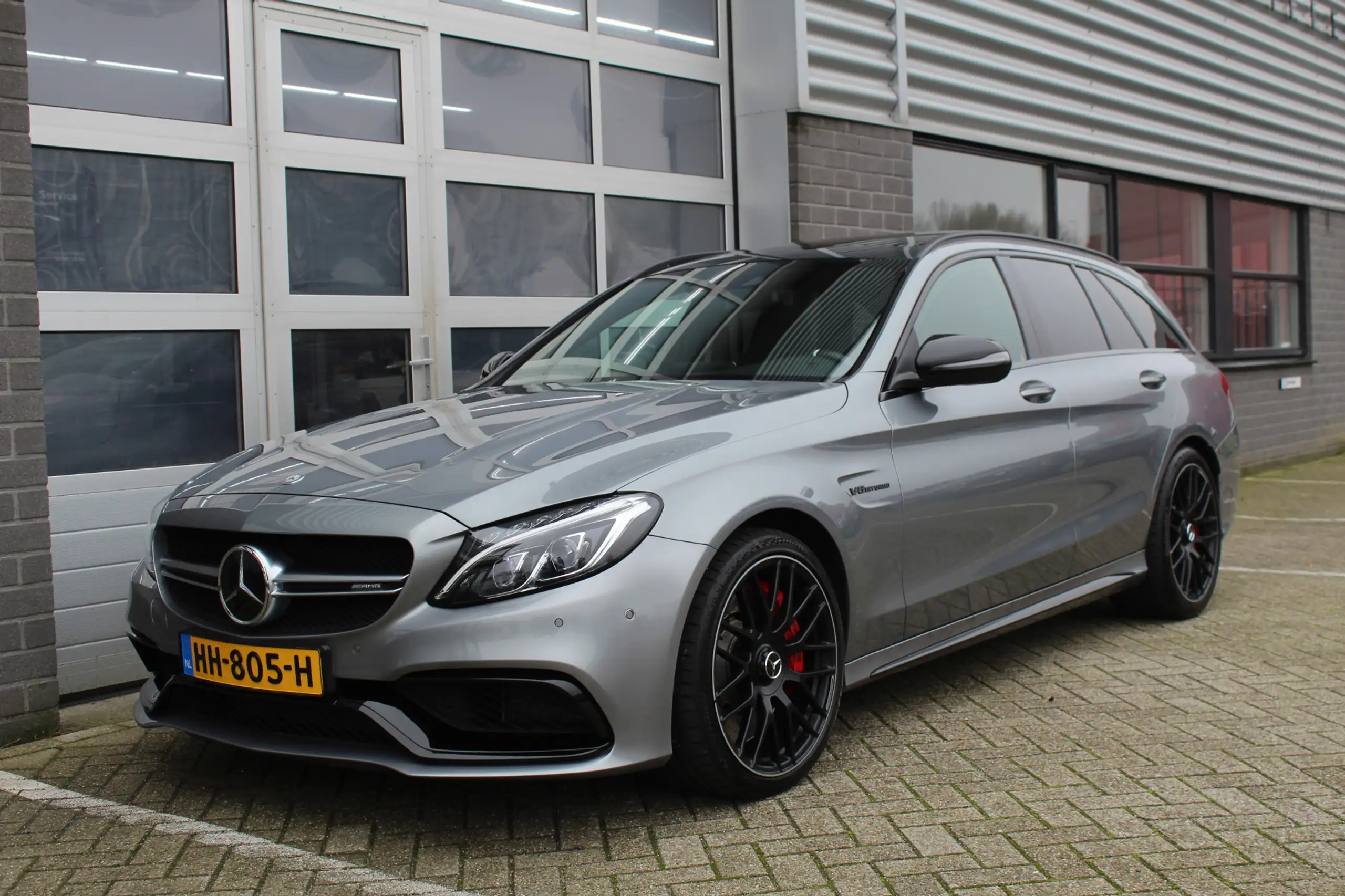 Mercedes-Benz - C 63 AMG