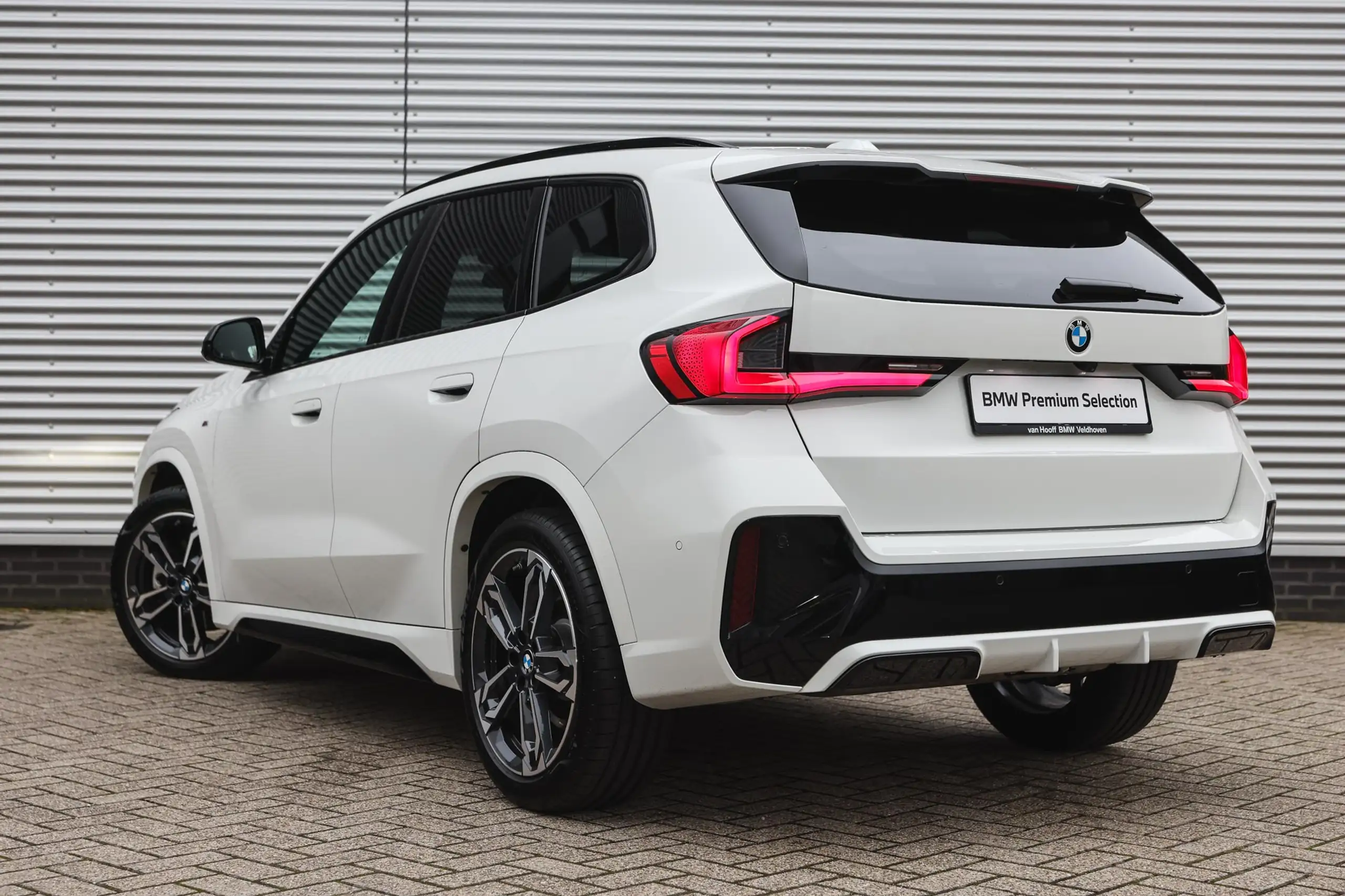 BMW - X1