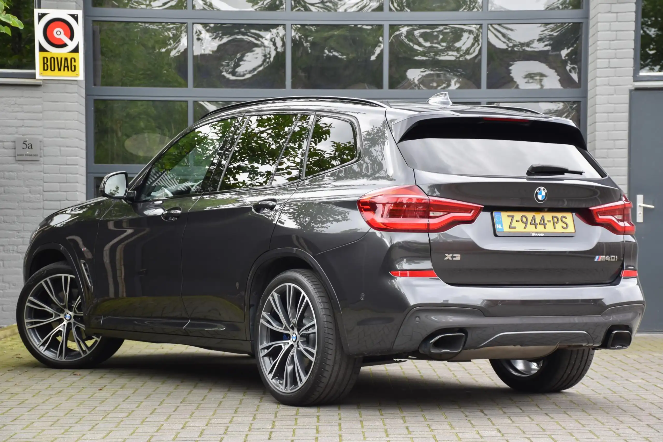 BMW - X3