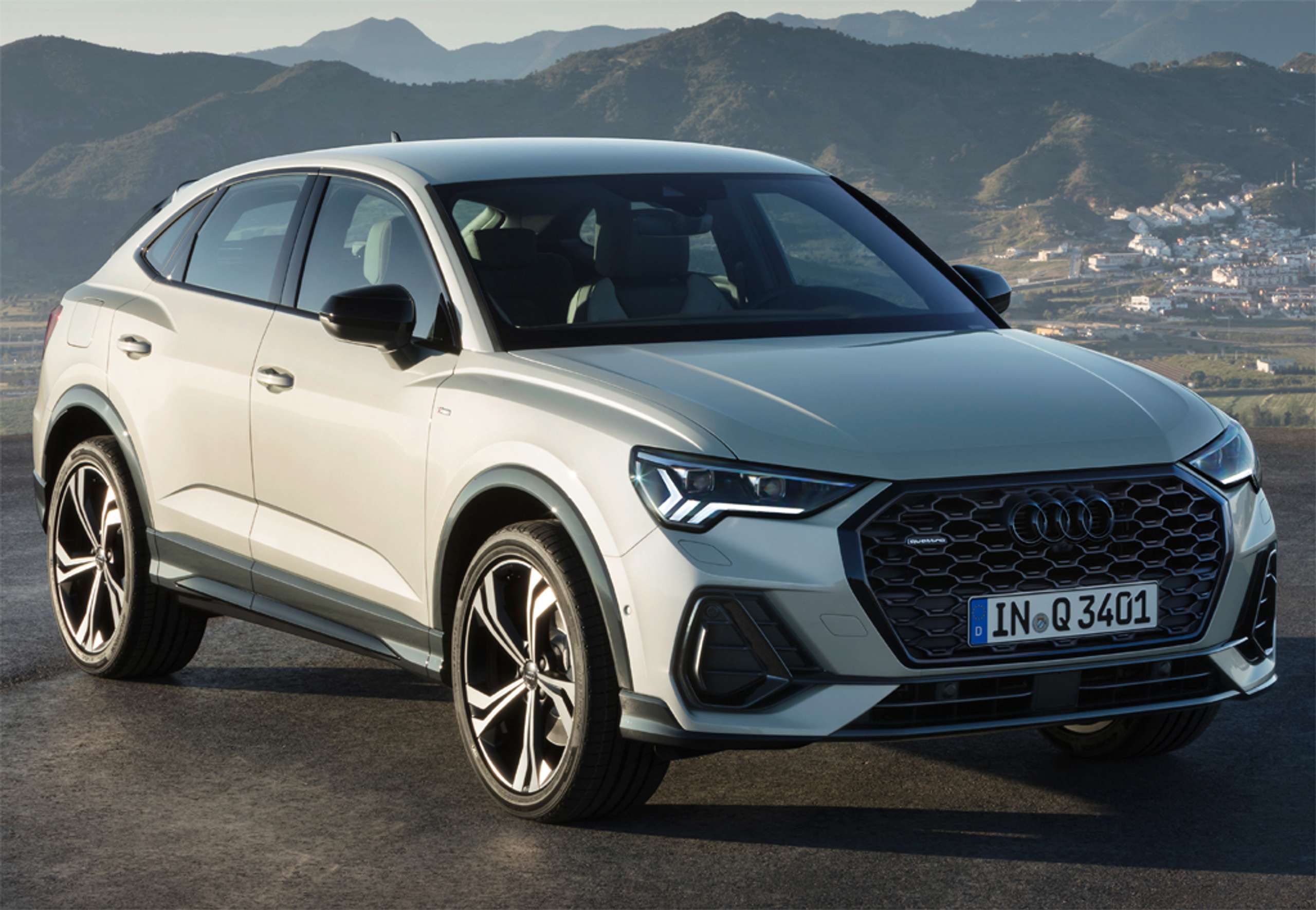 Audi - Q3