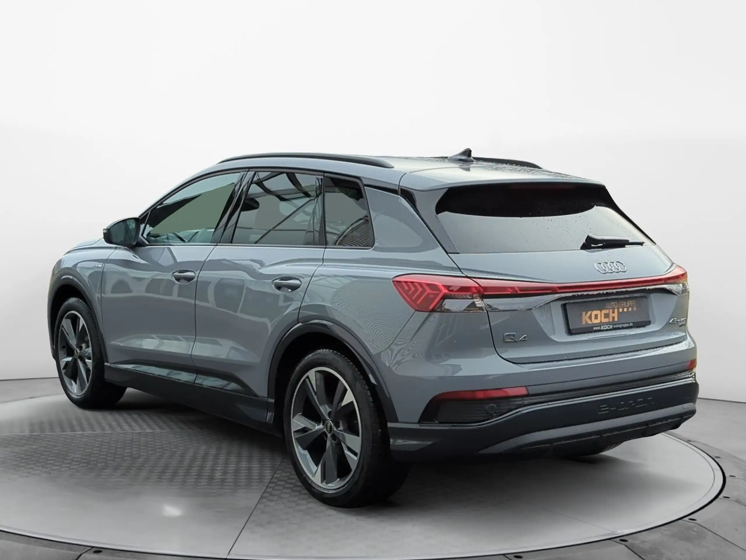 Audi - Q4 e-tron