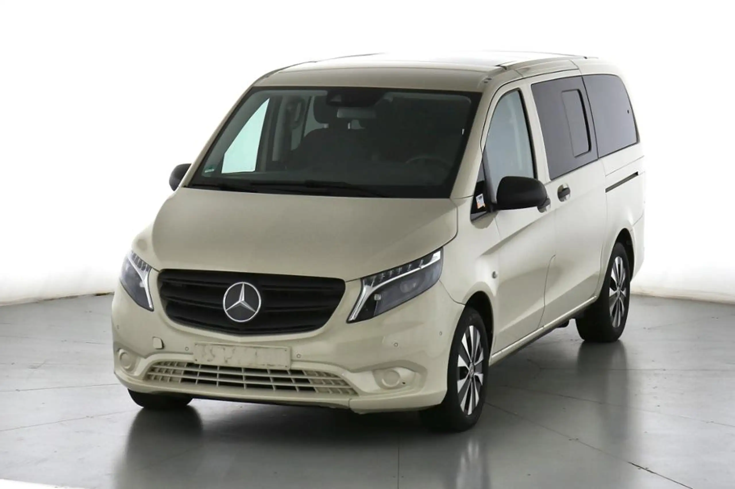 Mercedes-Benz - Vito