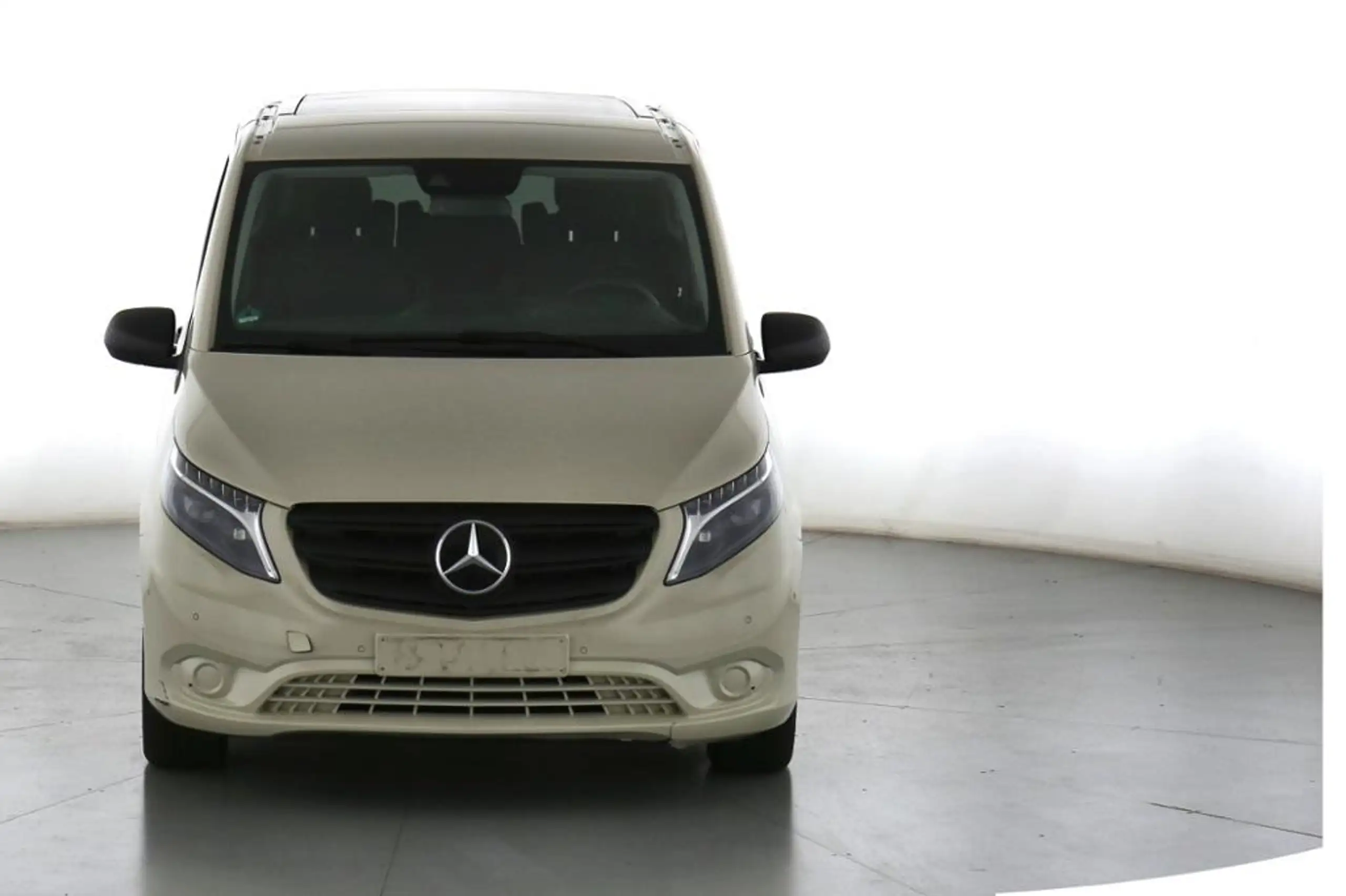 Mercedes-Benz - Vito