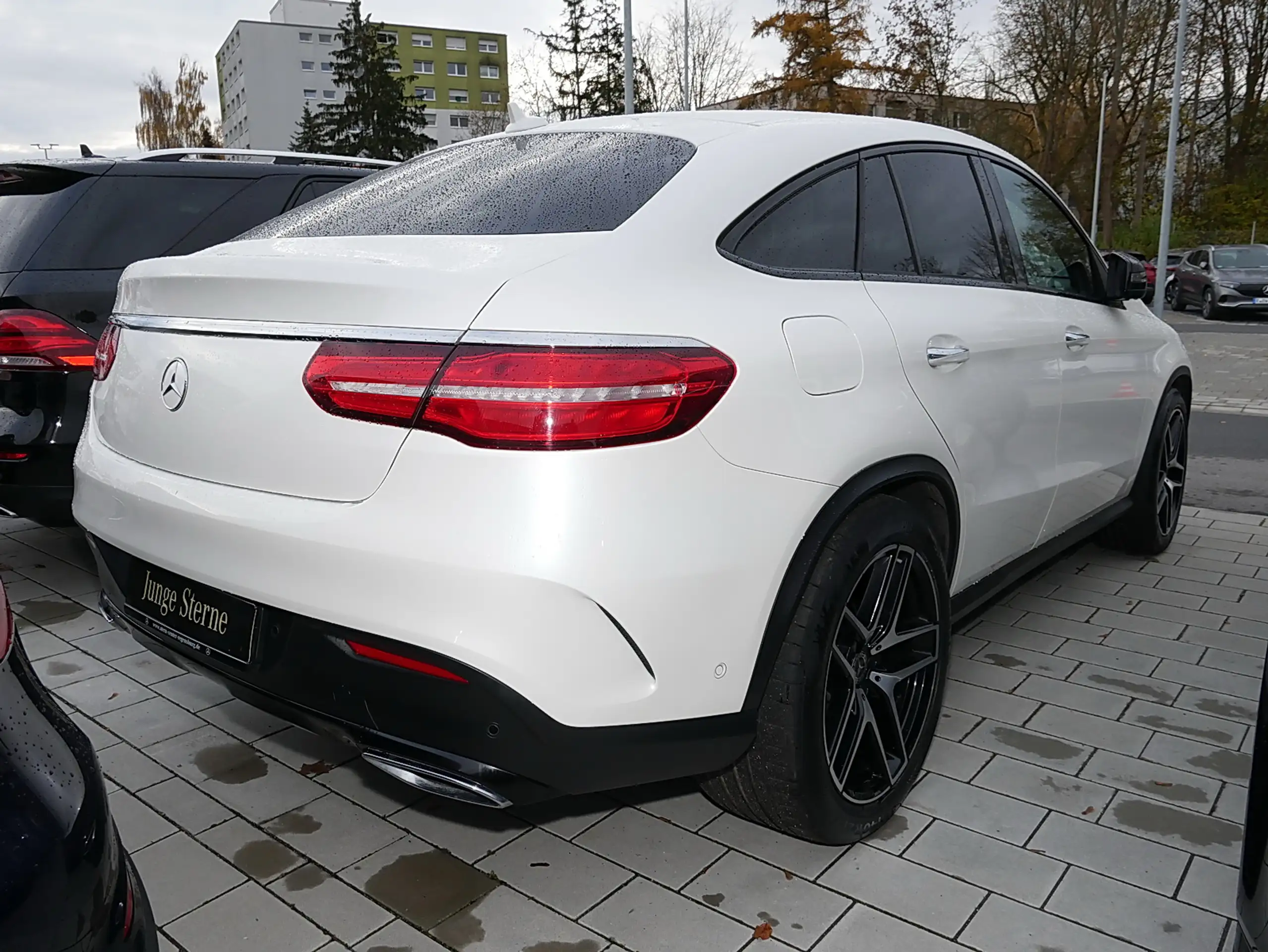 Mercedes-Benz - GLE 350