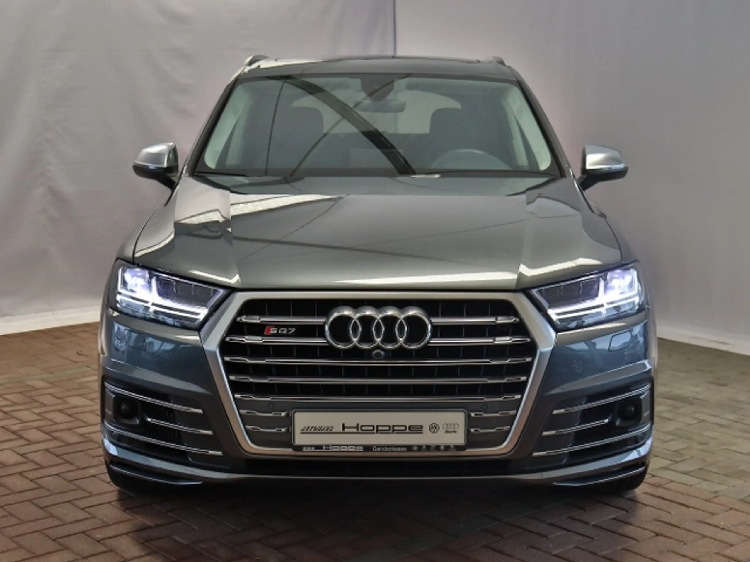 Audi - SQ7