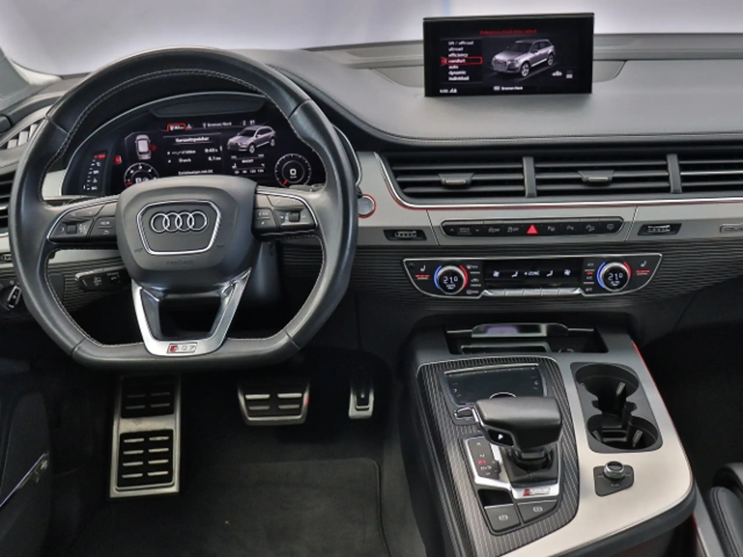 Audi - SQ7