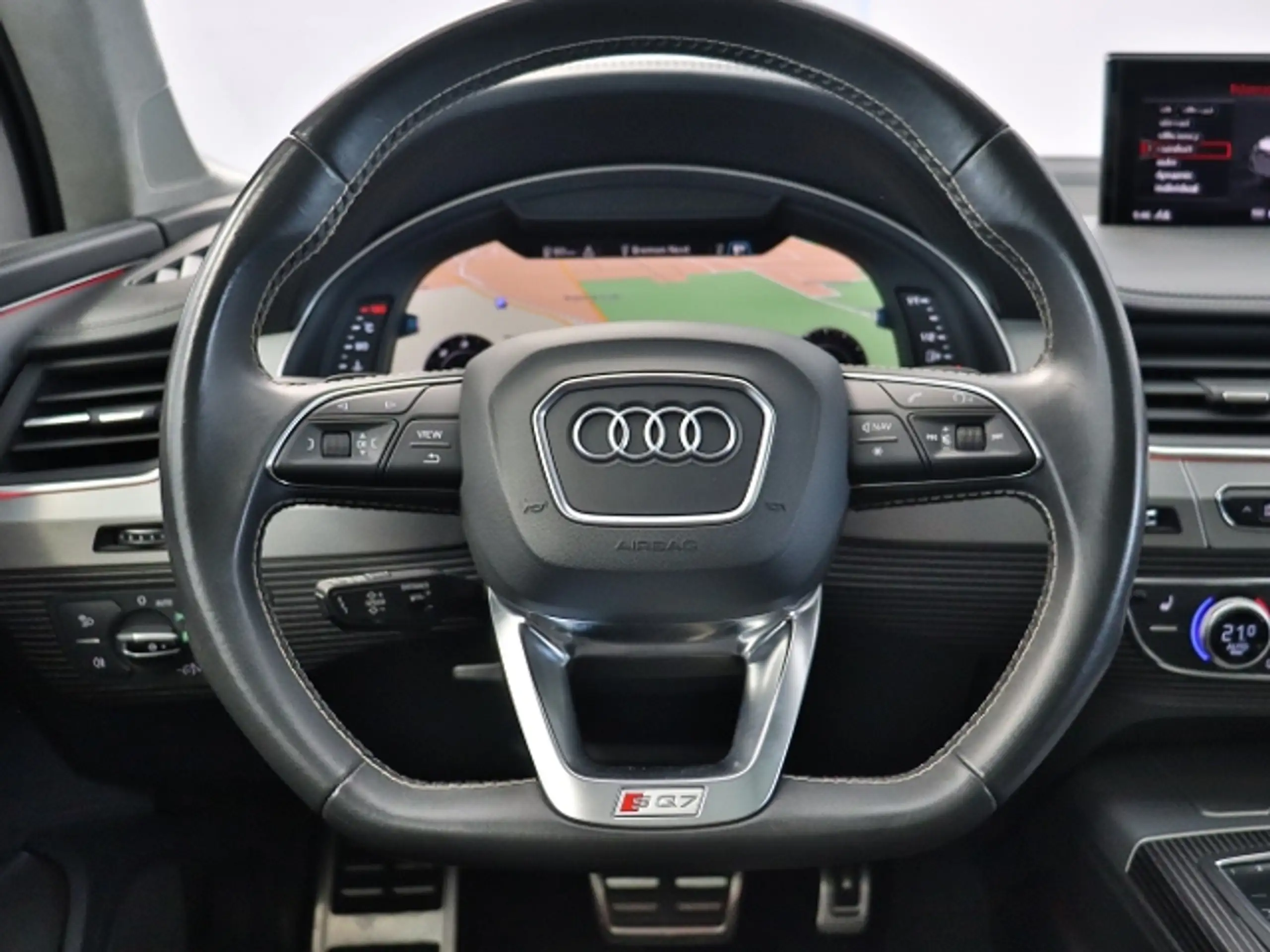 Audi - SQ7