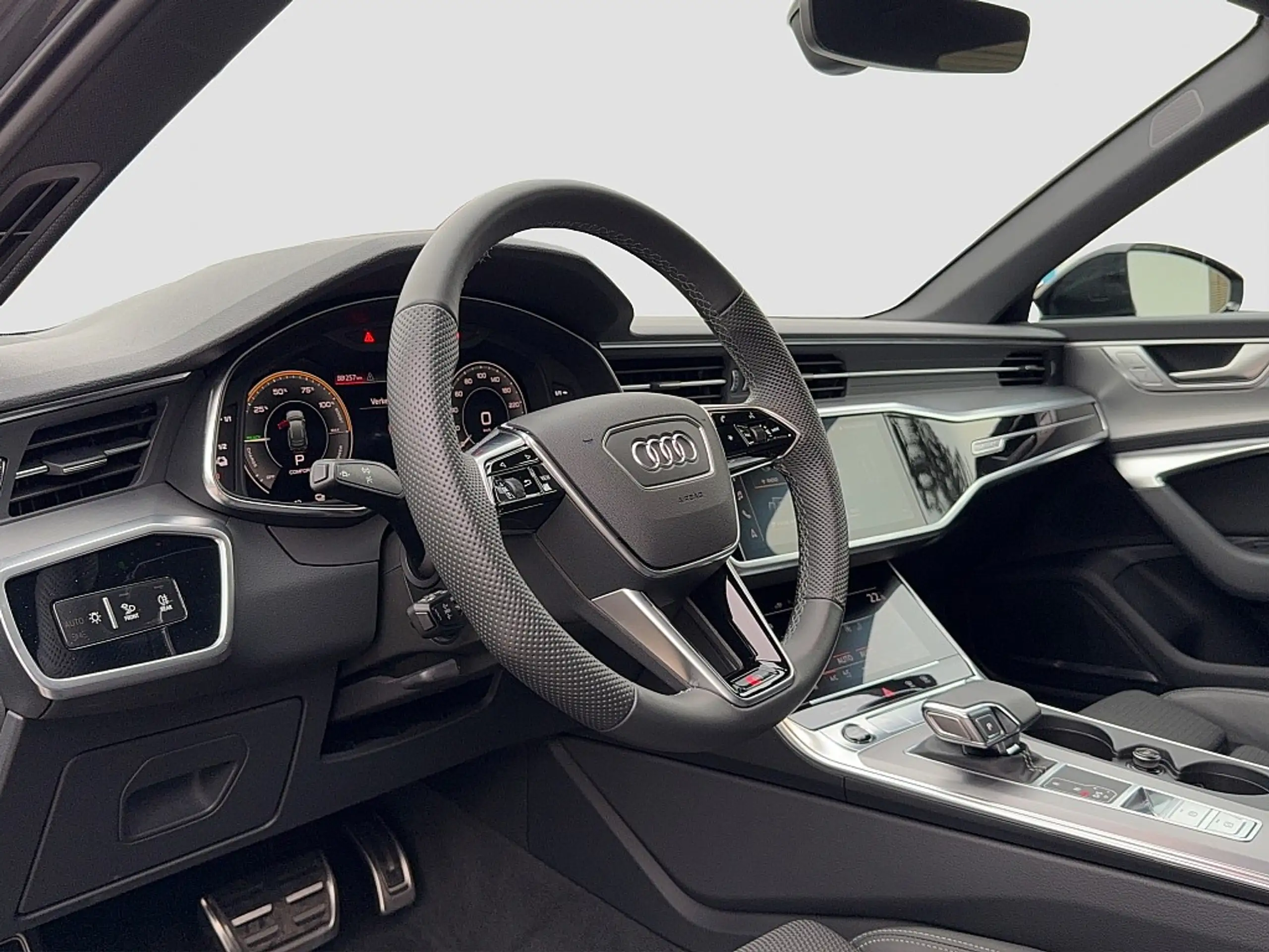 Audi - A6