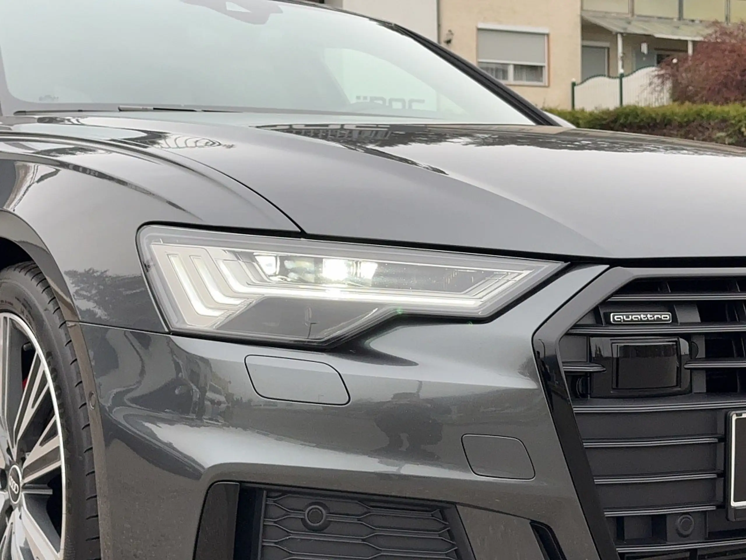 Audi - A6