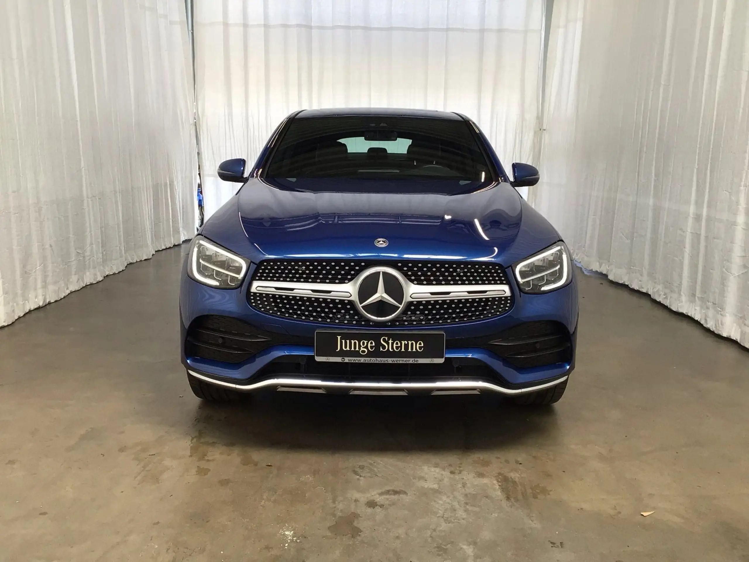 Mercedes-Benz - GLC 220