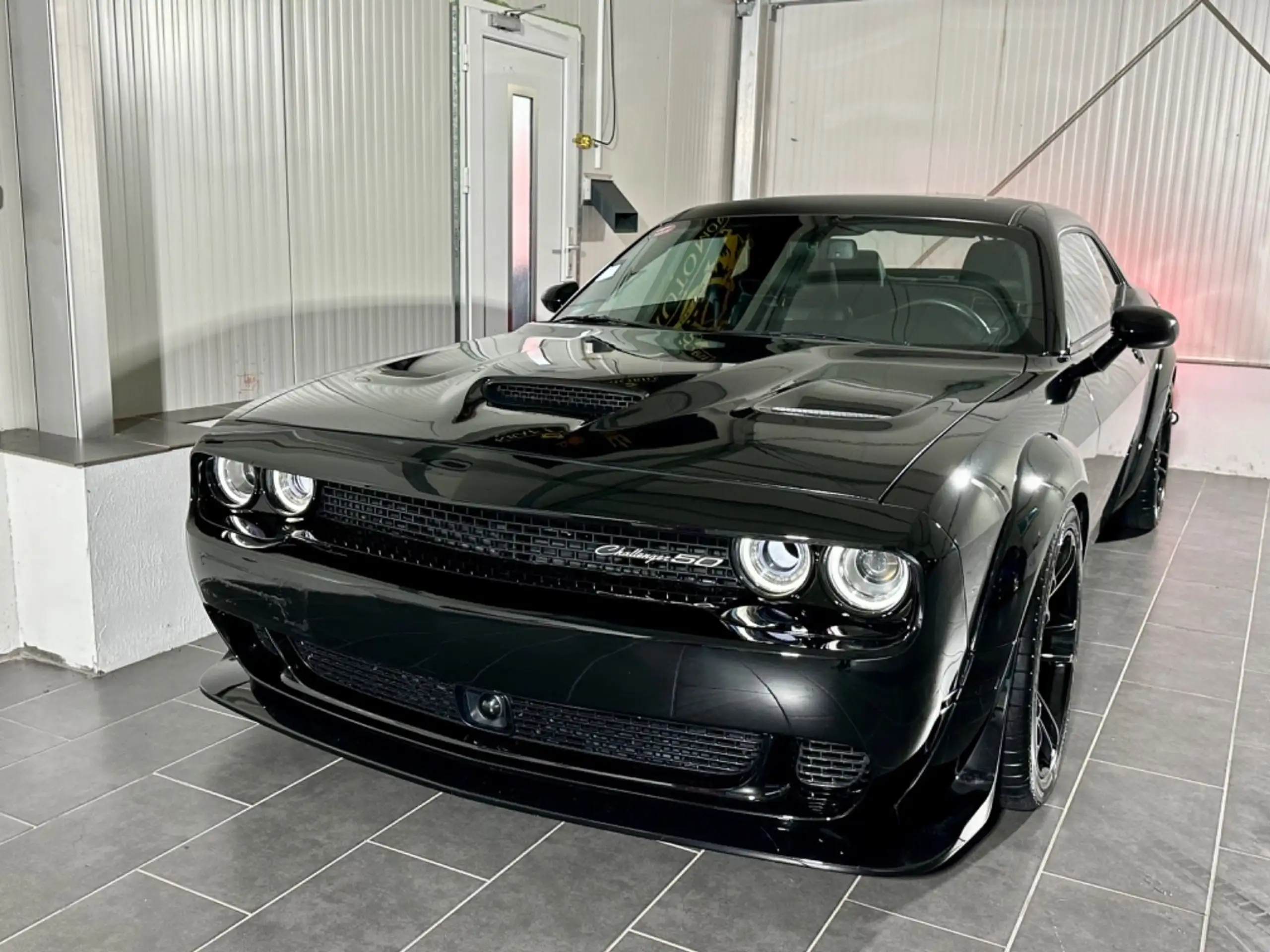 Dodge - Challenger