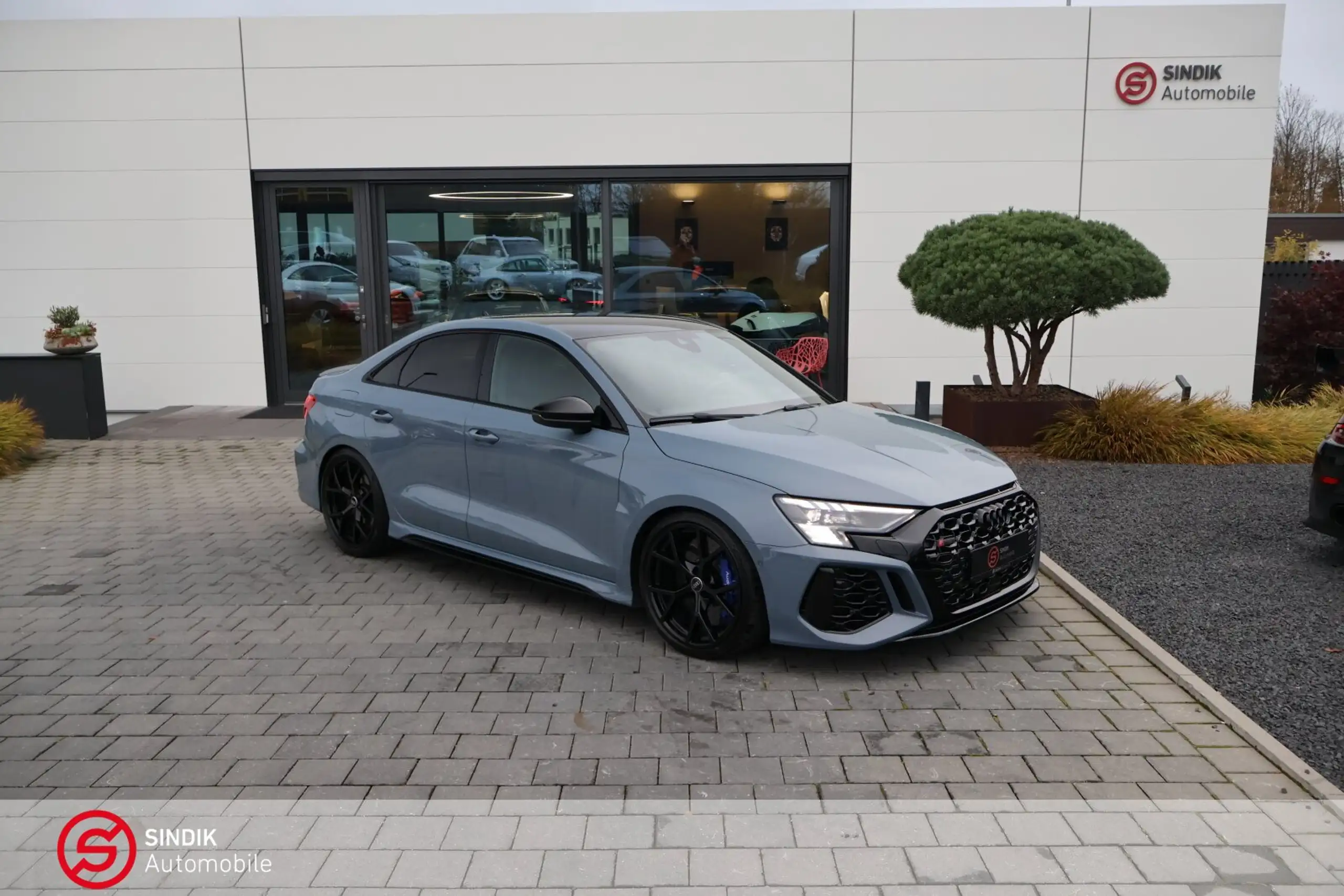 Audi - RS3