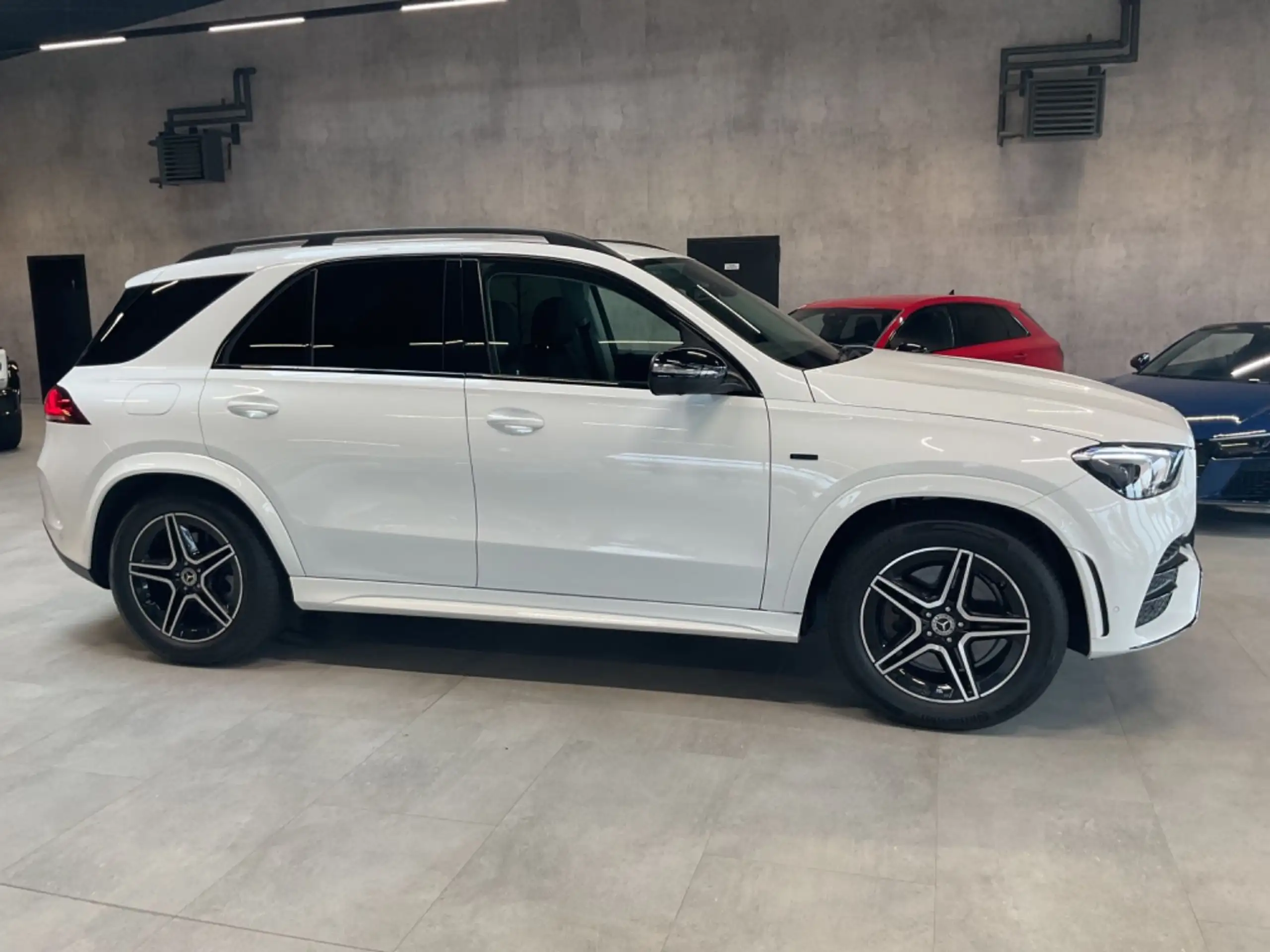 Mercedes-Benz - GLE 350