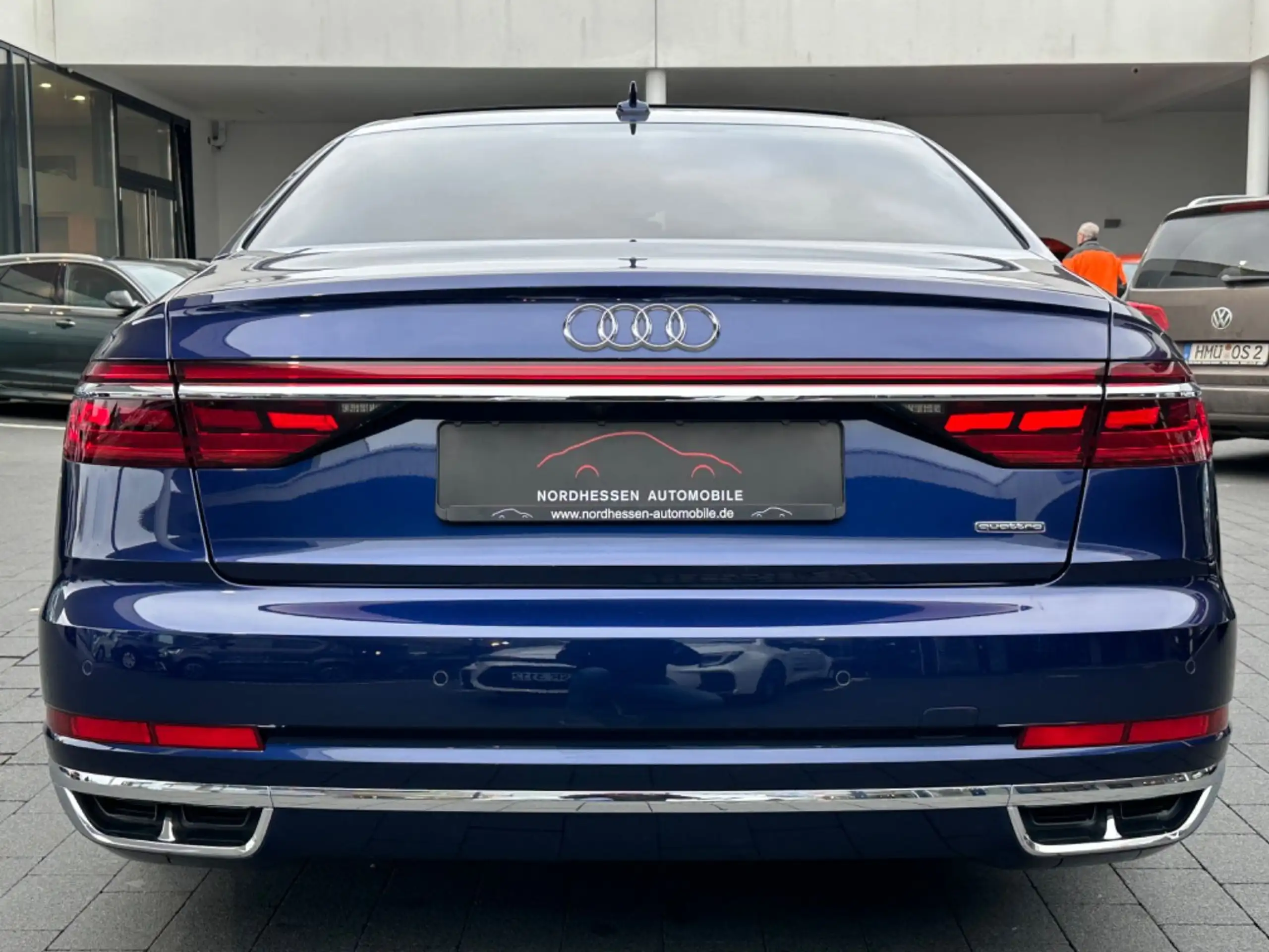 Audi - A8