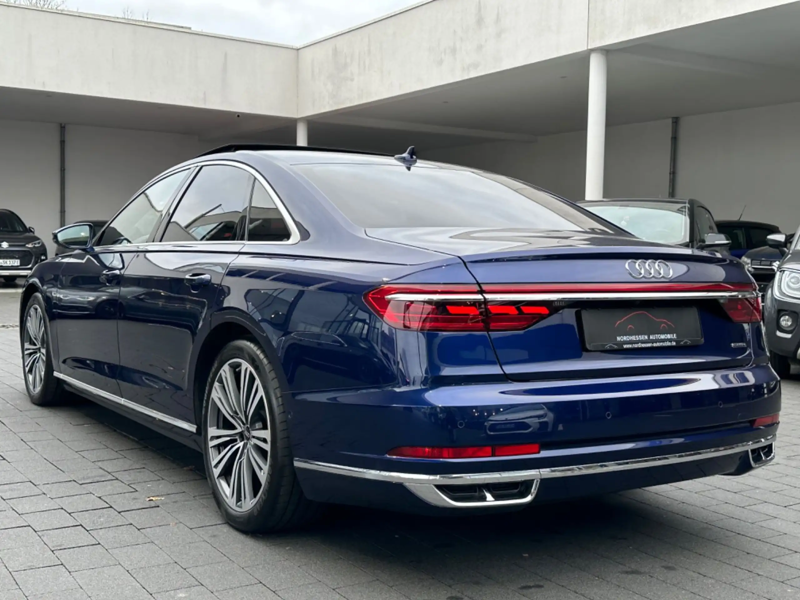 Audi - A8