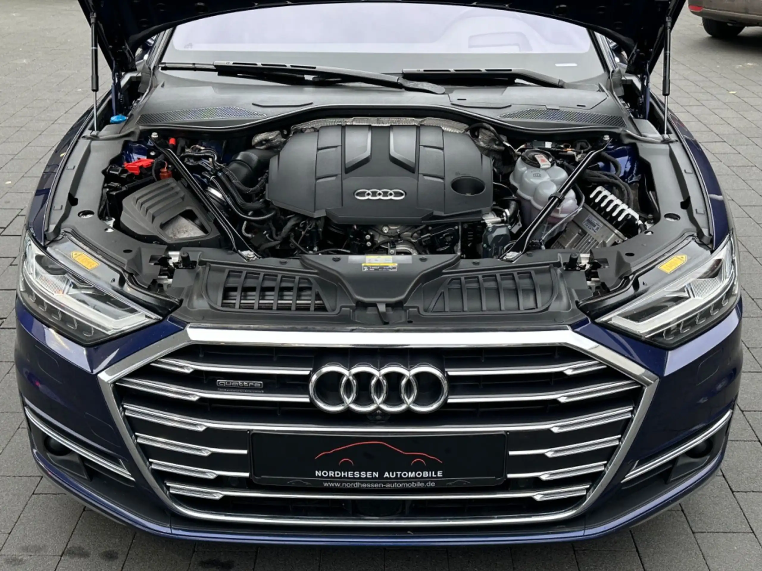 Audi - A8