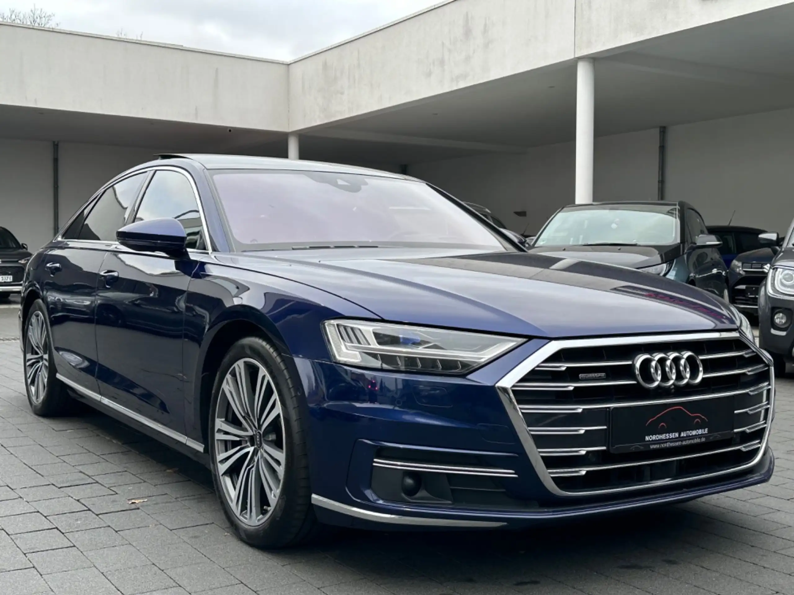 Audi - A8