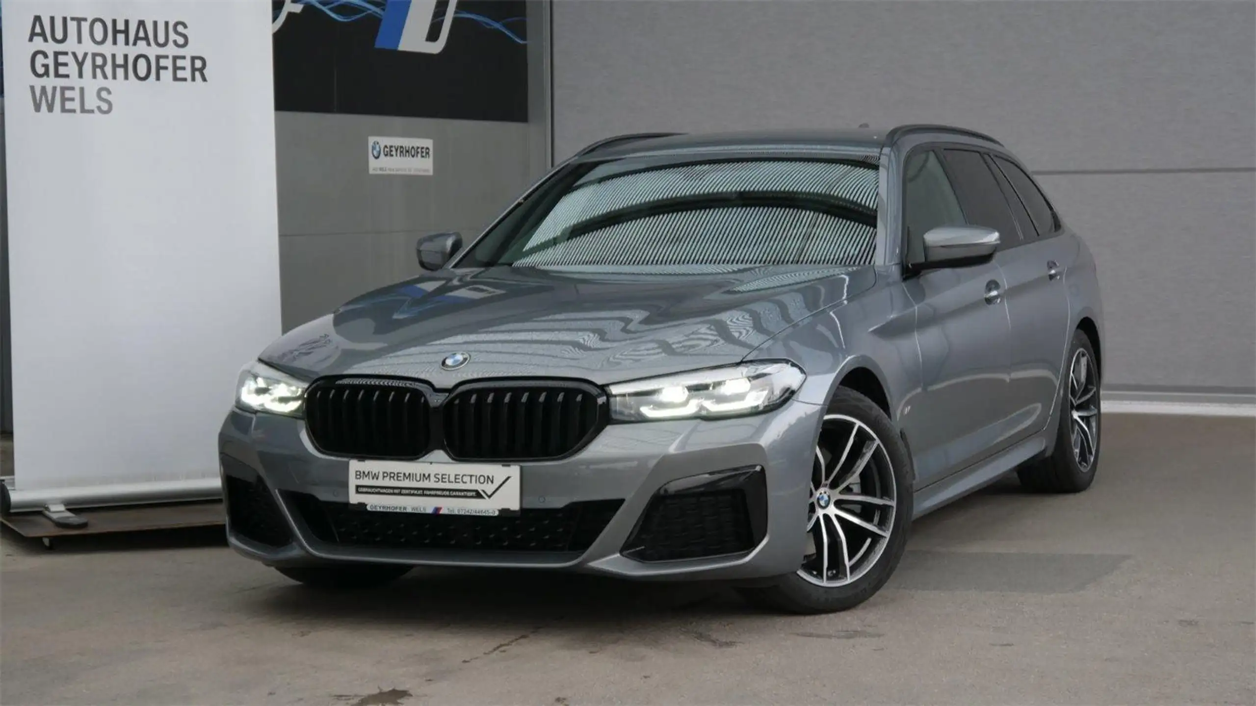 BMW - 520