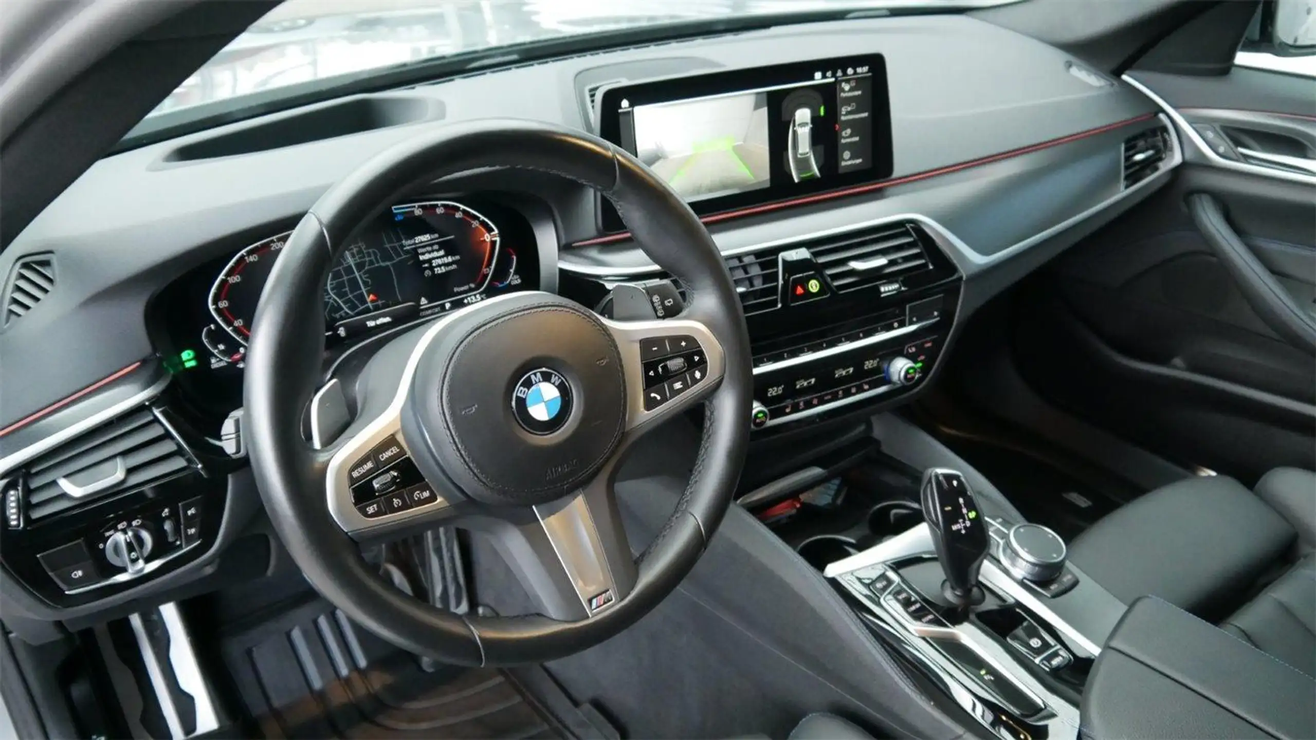 BMW - 520