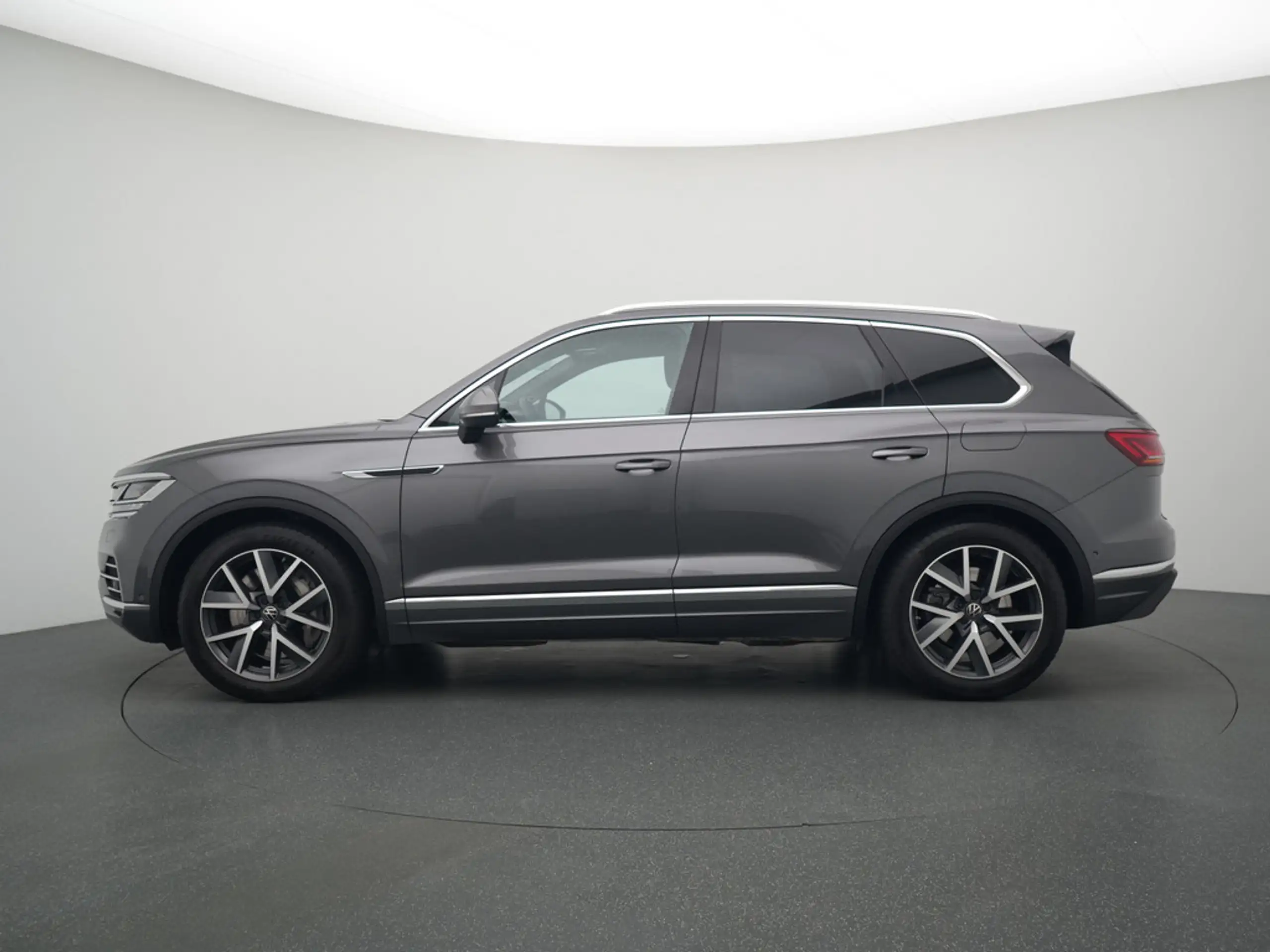 Volkswagen - Touareg