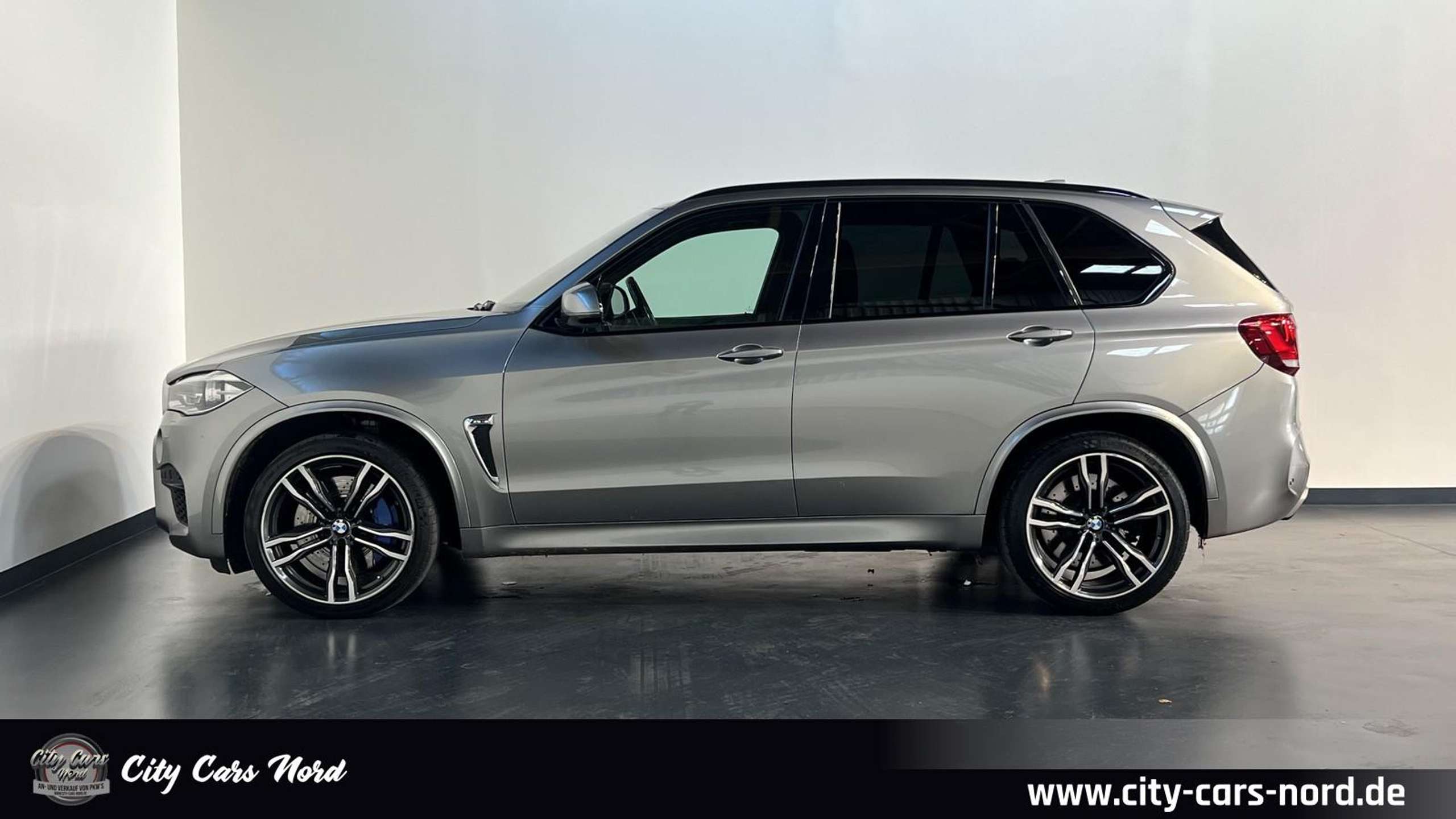 BMW - X5 M