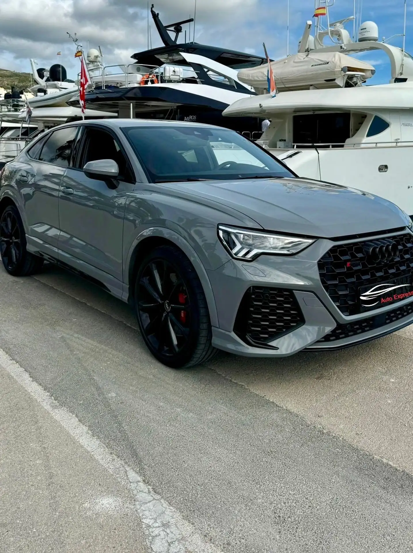 Audi - RS Q3