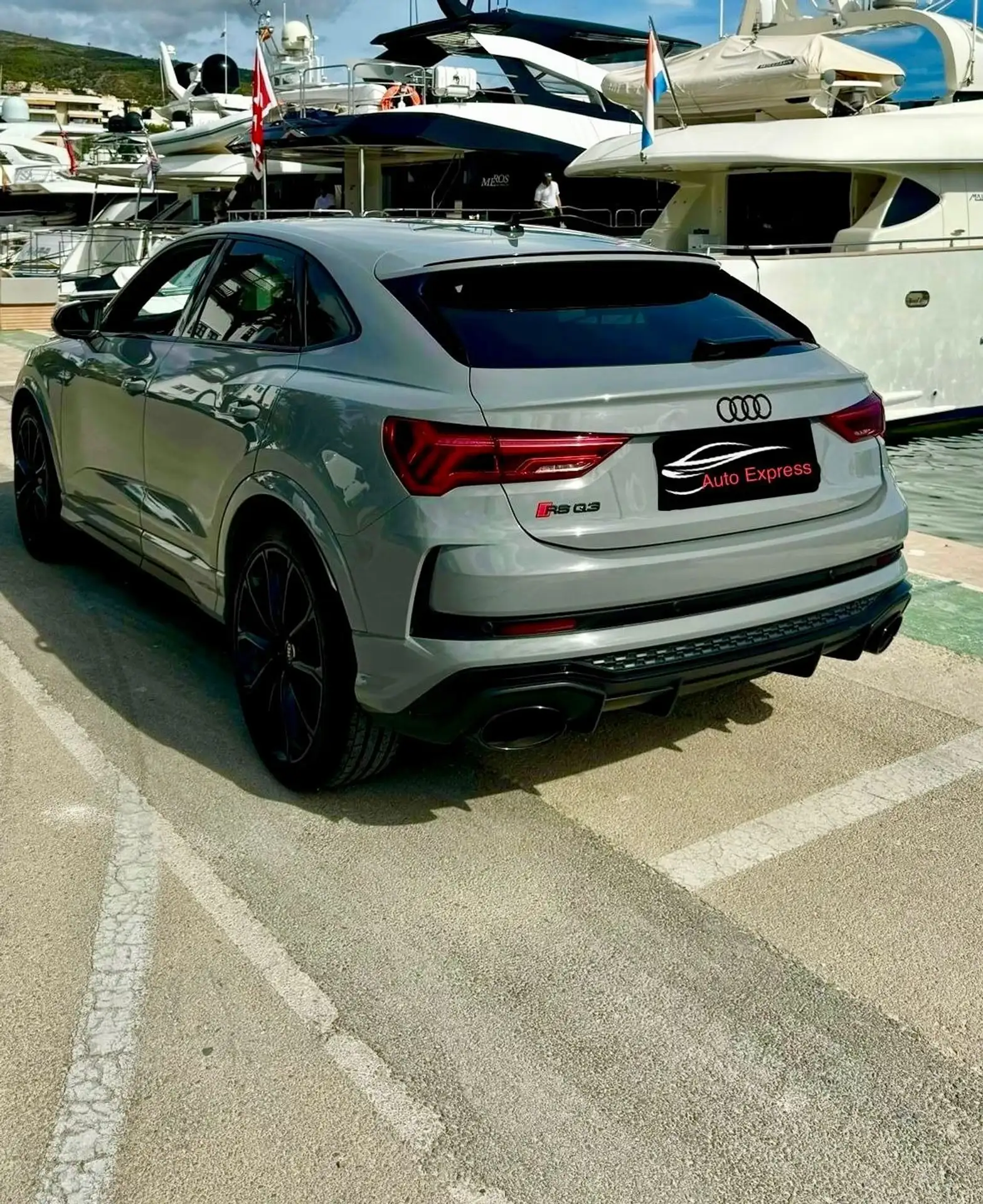 Audi - RS Q3