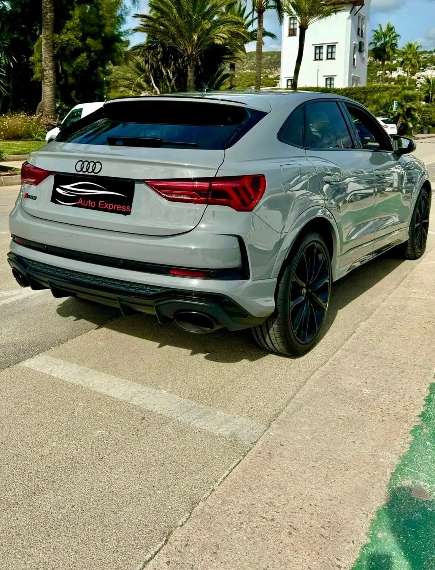 Audi - RS Q3