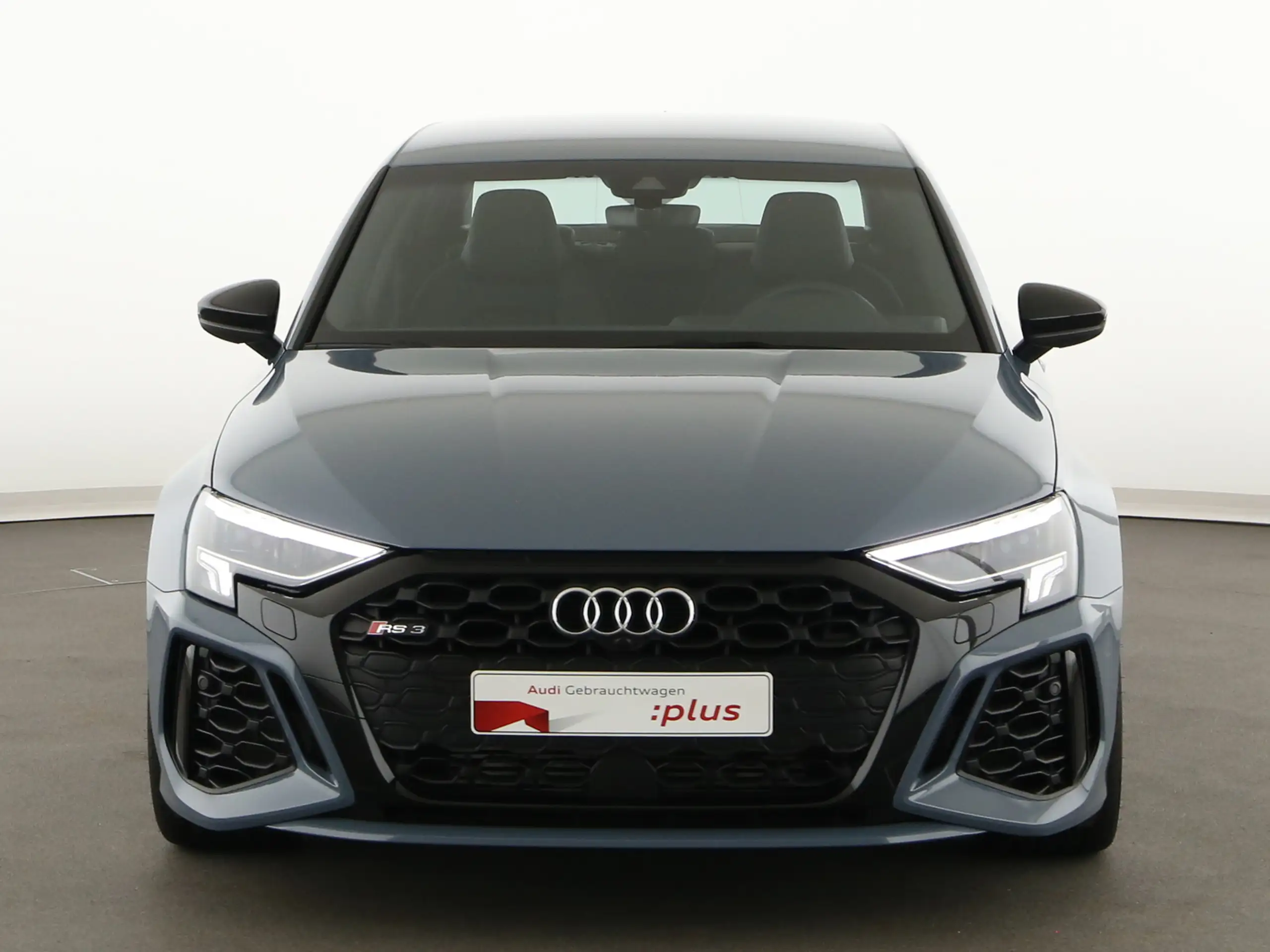 Audi - RS3