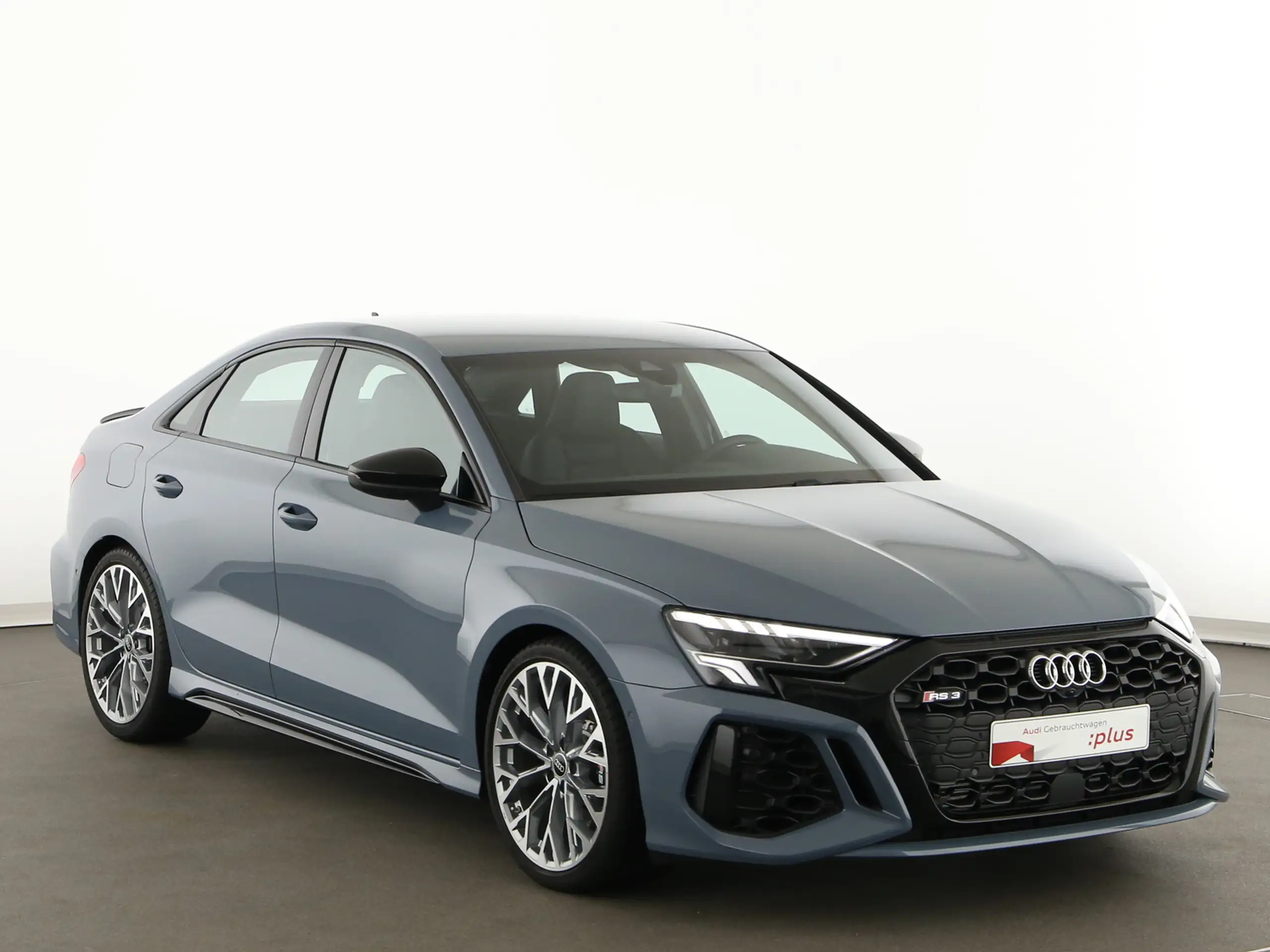 Audi - RS3