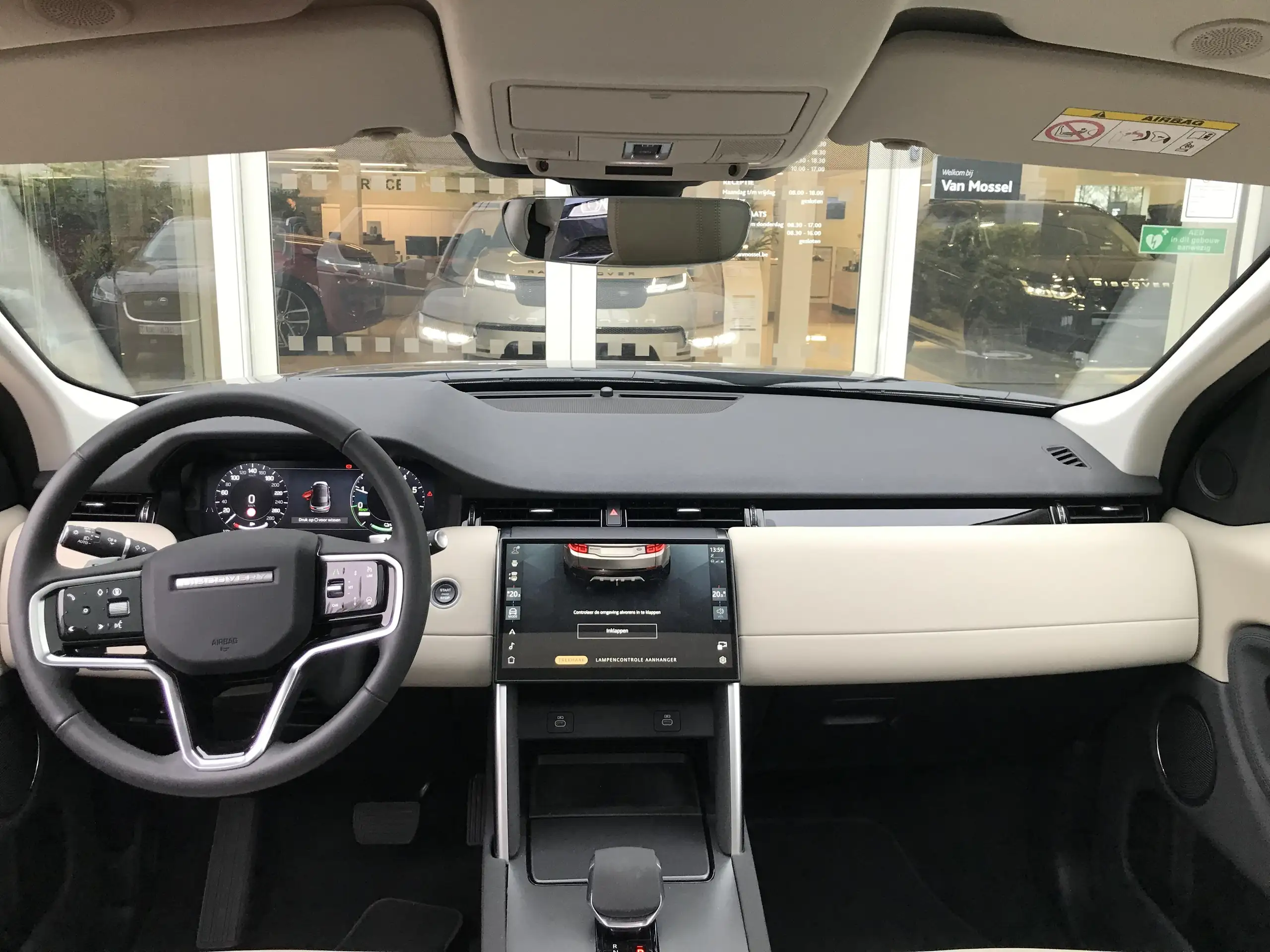 Land Rover - Discovery Sport