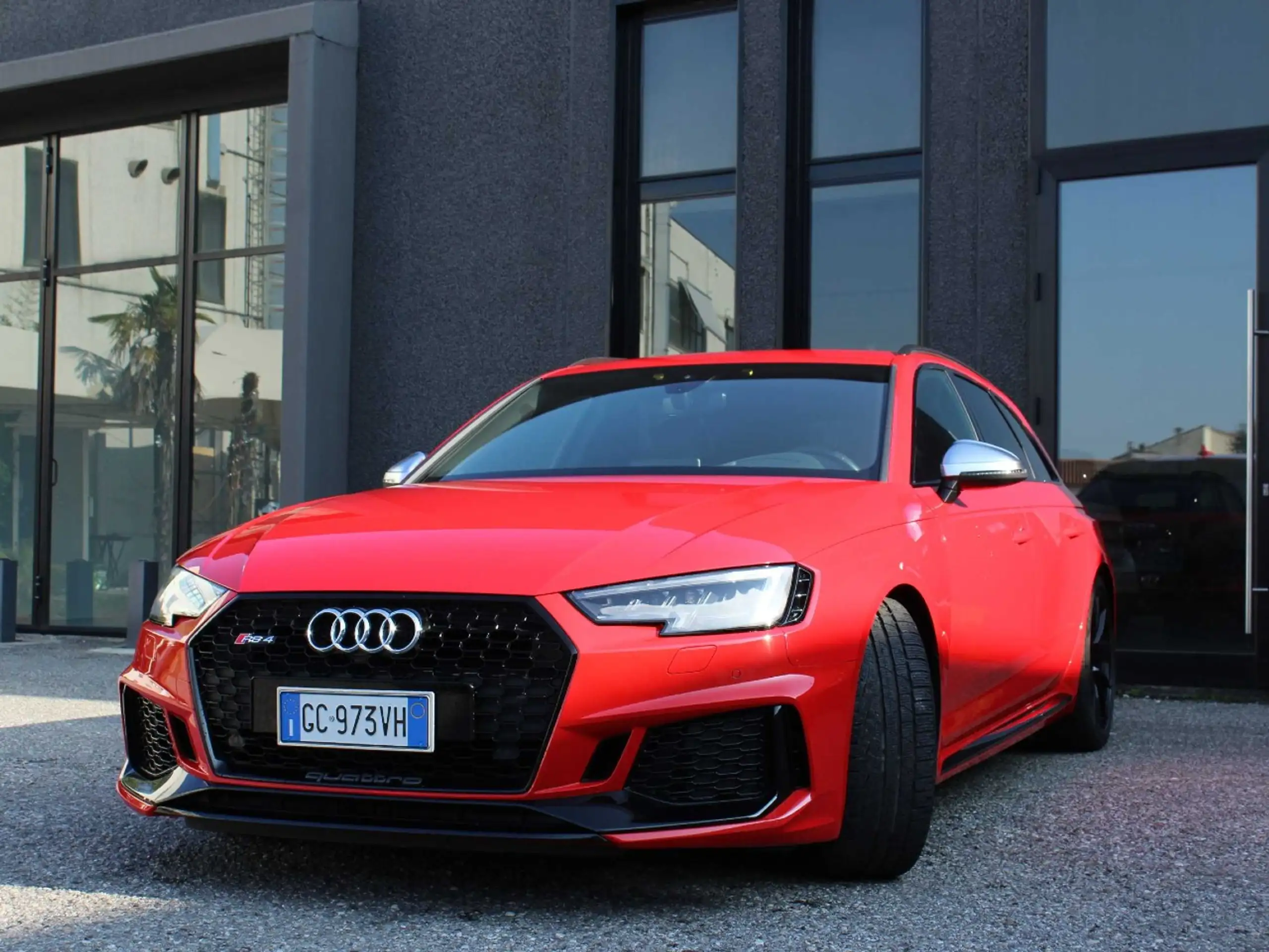 Audi - RS4