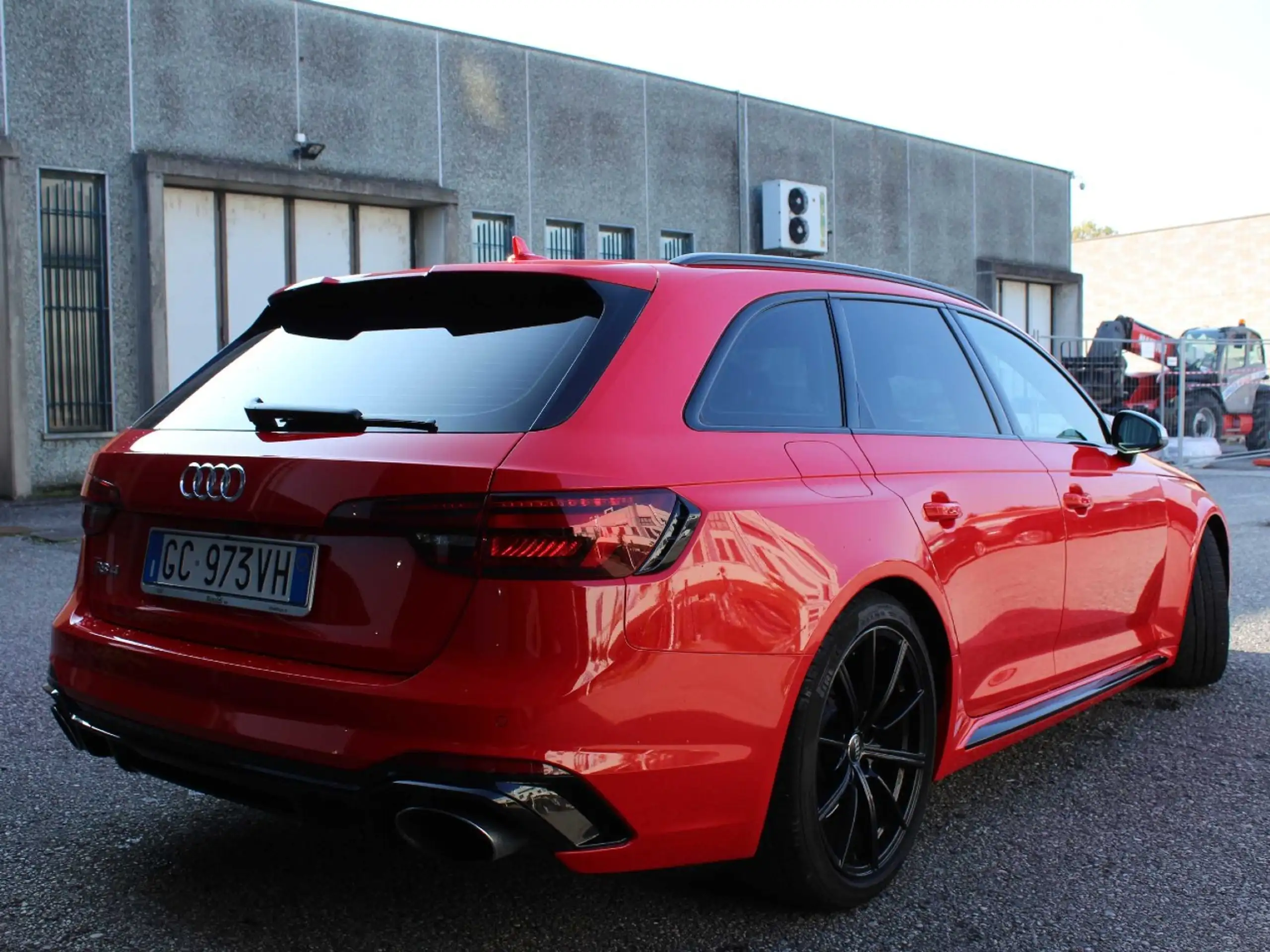 Audi - RS4