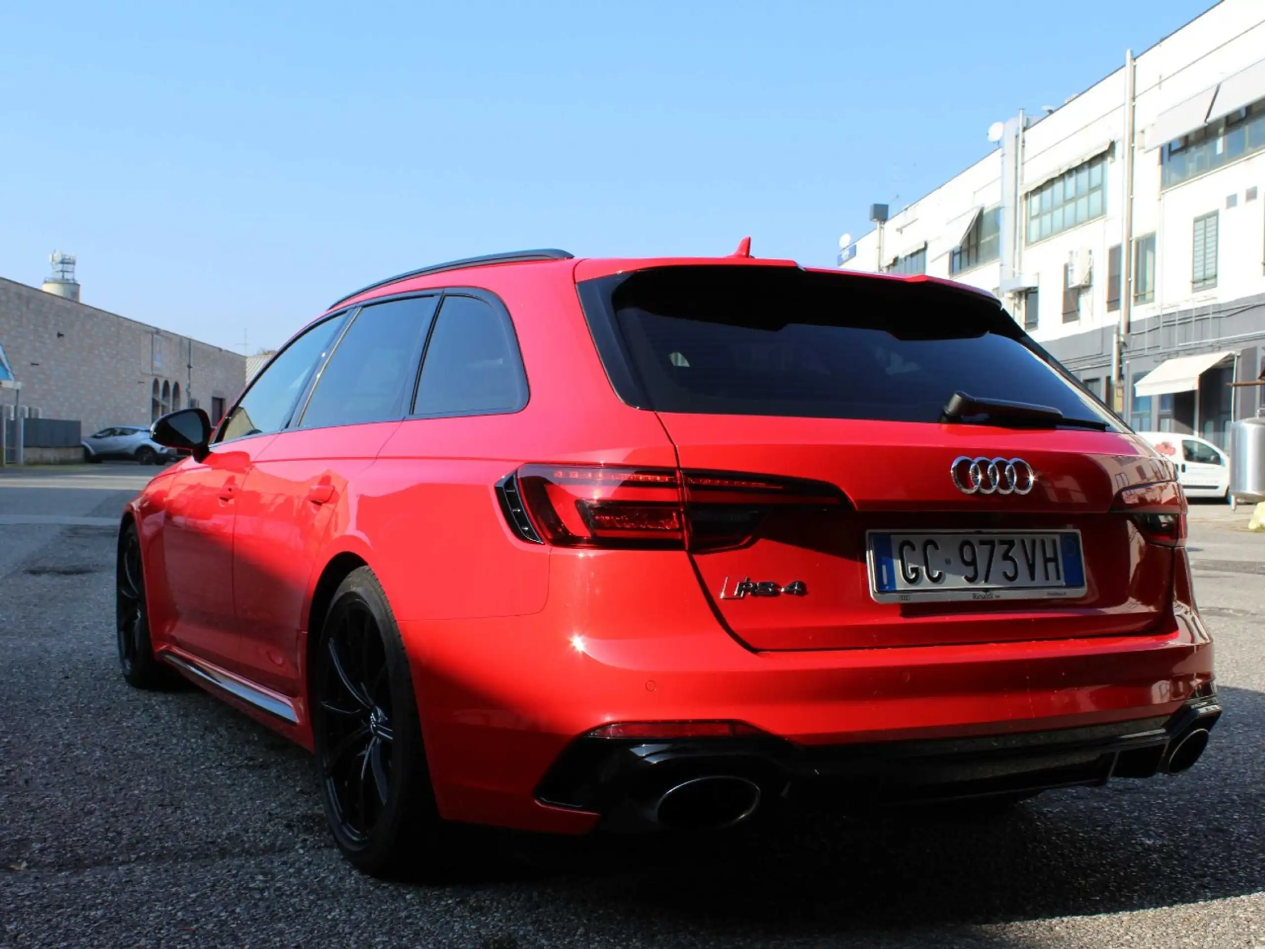 Audi - RS4