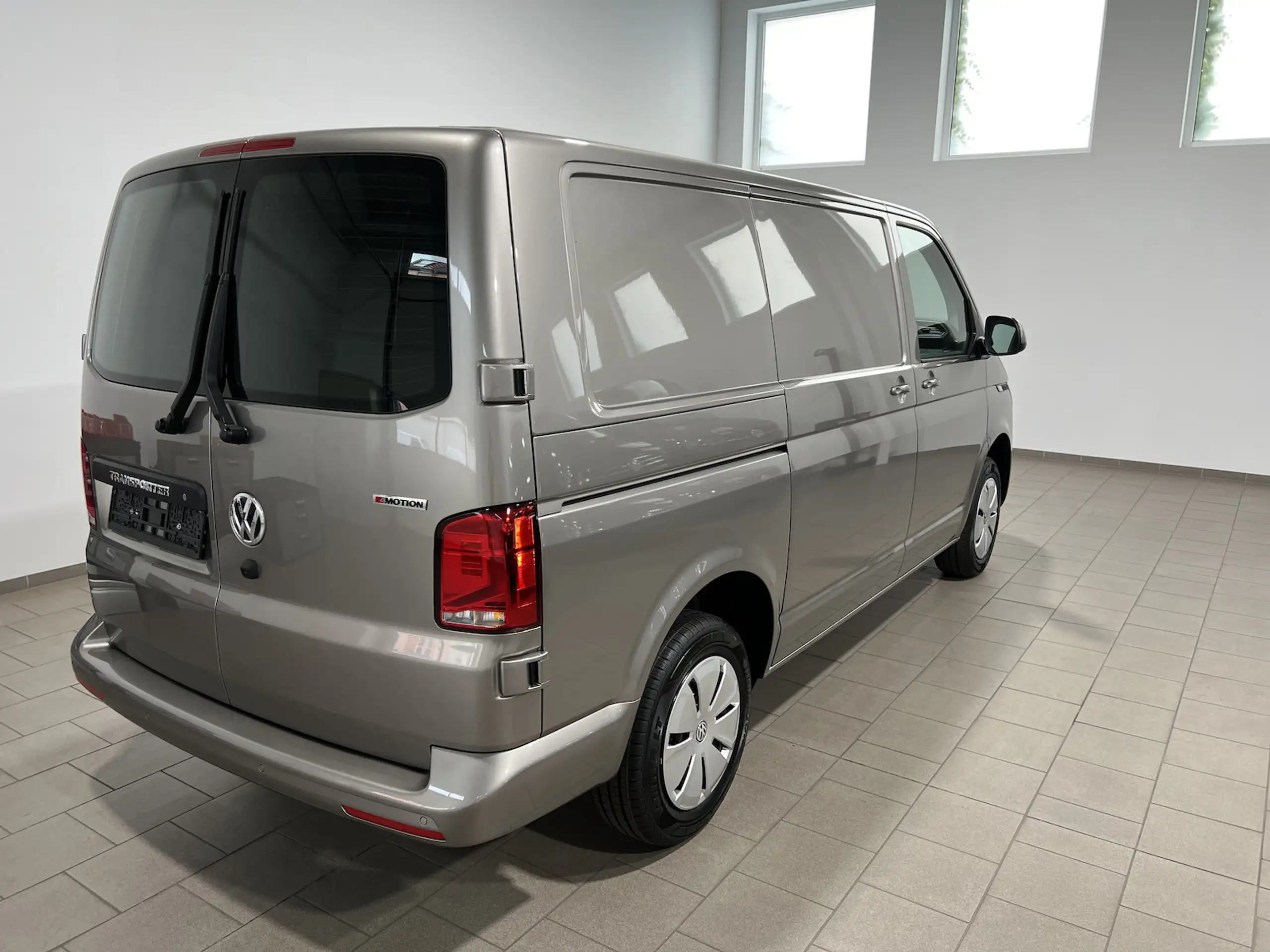 Volkswagen - T6.1 Transporter