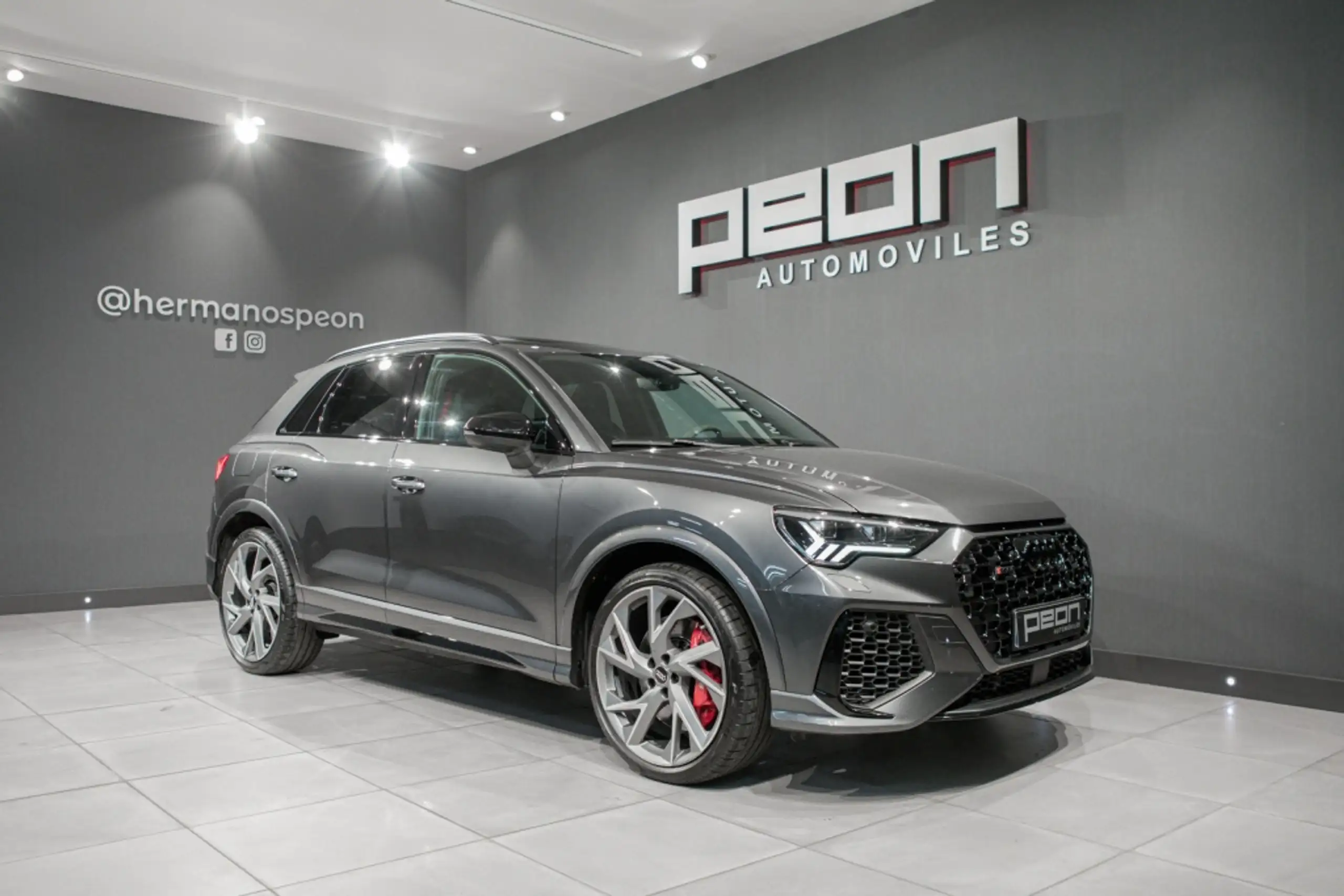 Audi - RS Q3