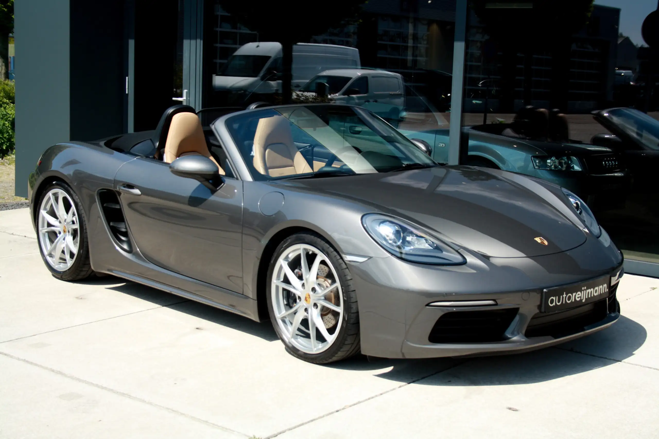 Porsche - Boxster