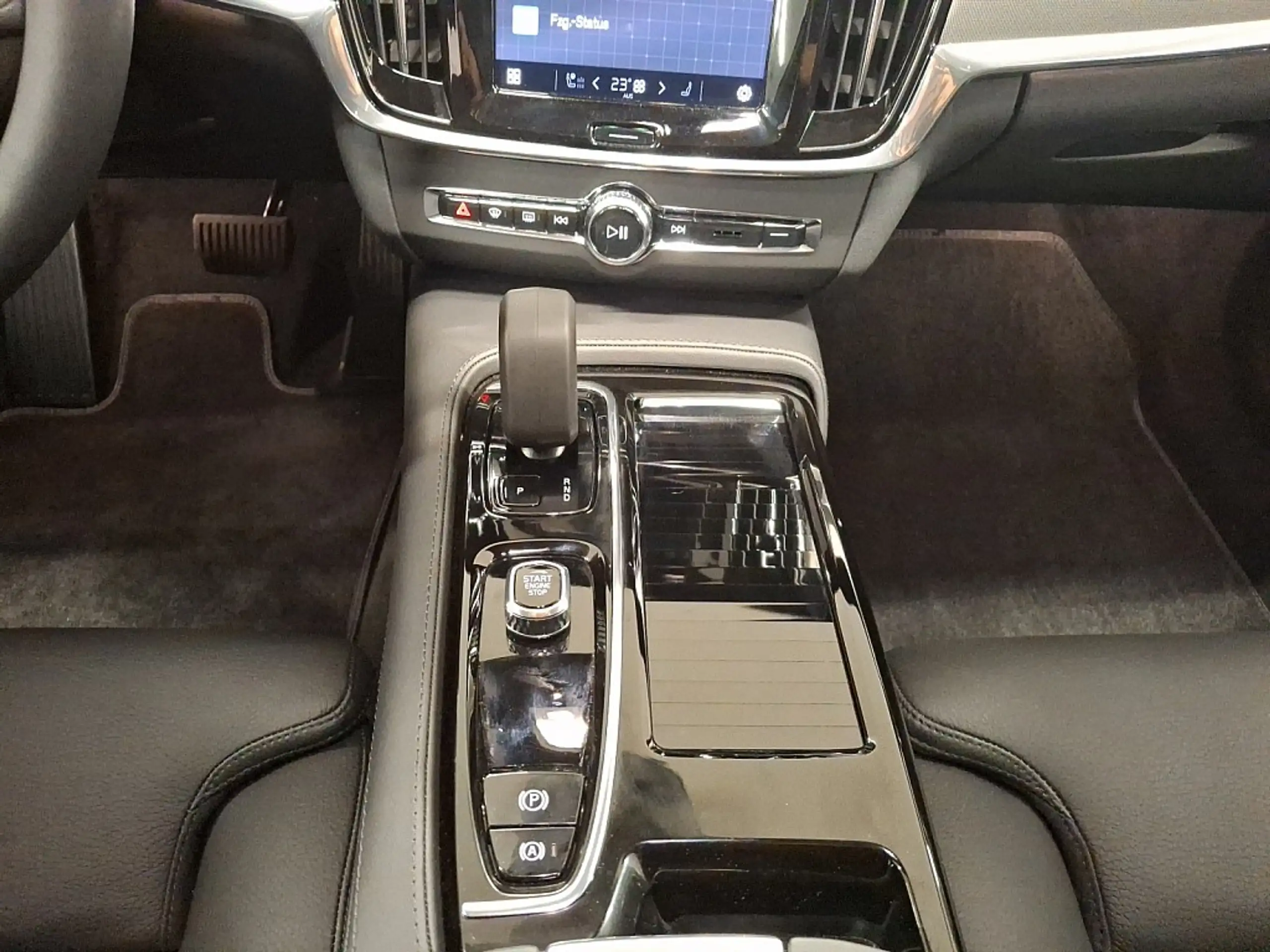 Volvo - V90