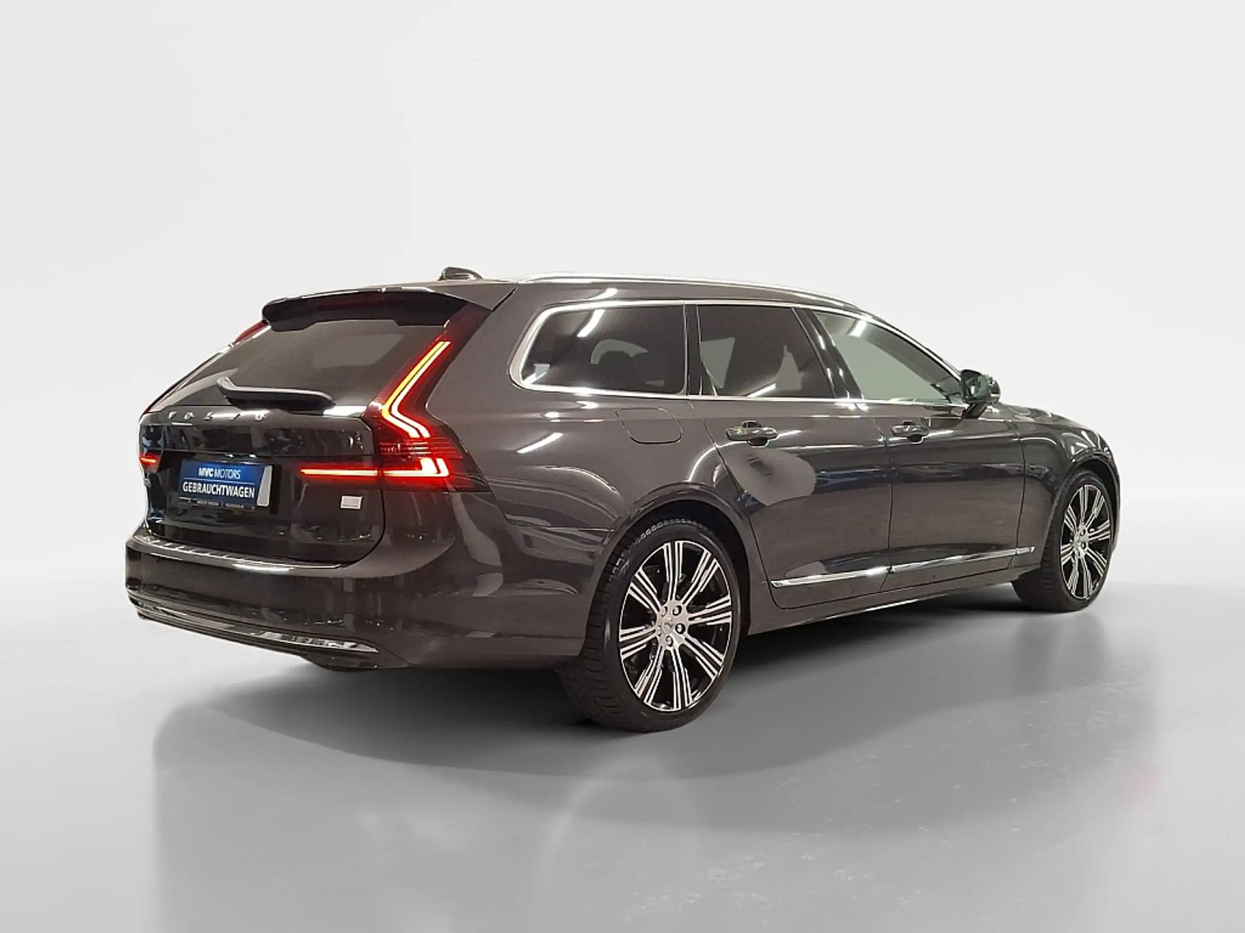 Volvo - V90