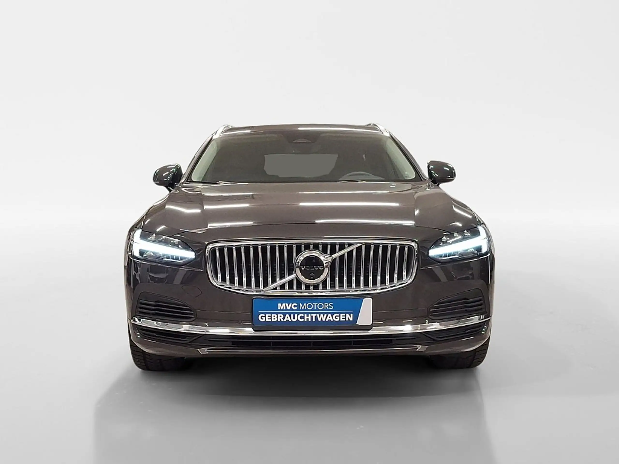 Volvo - V90