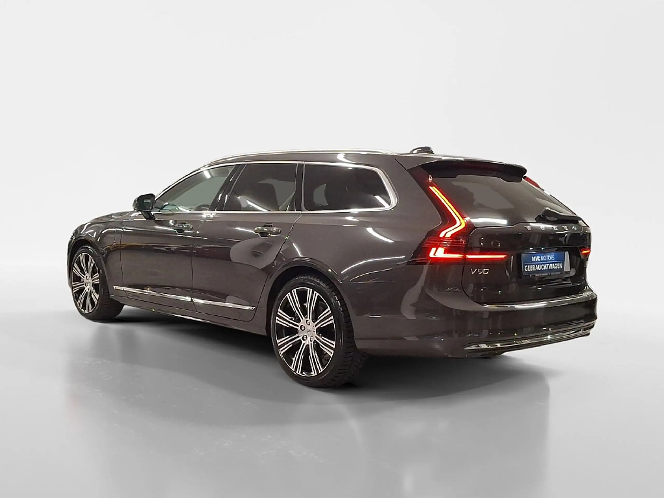 Volvo - V90