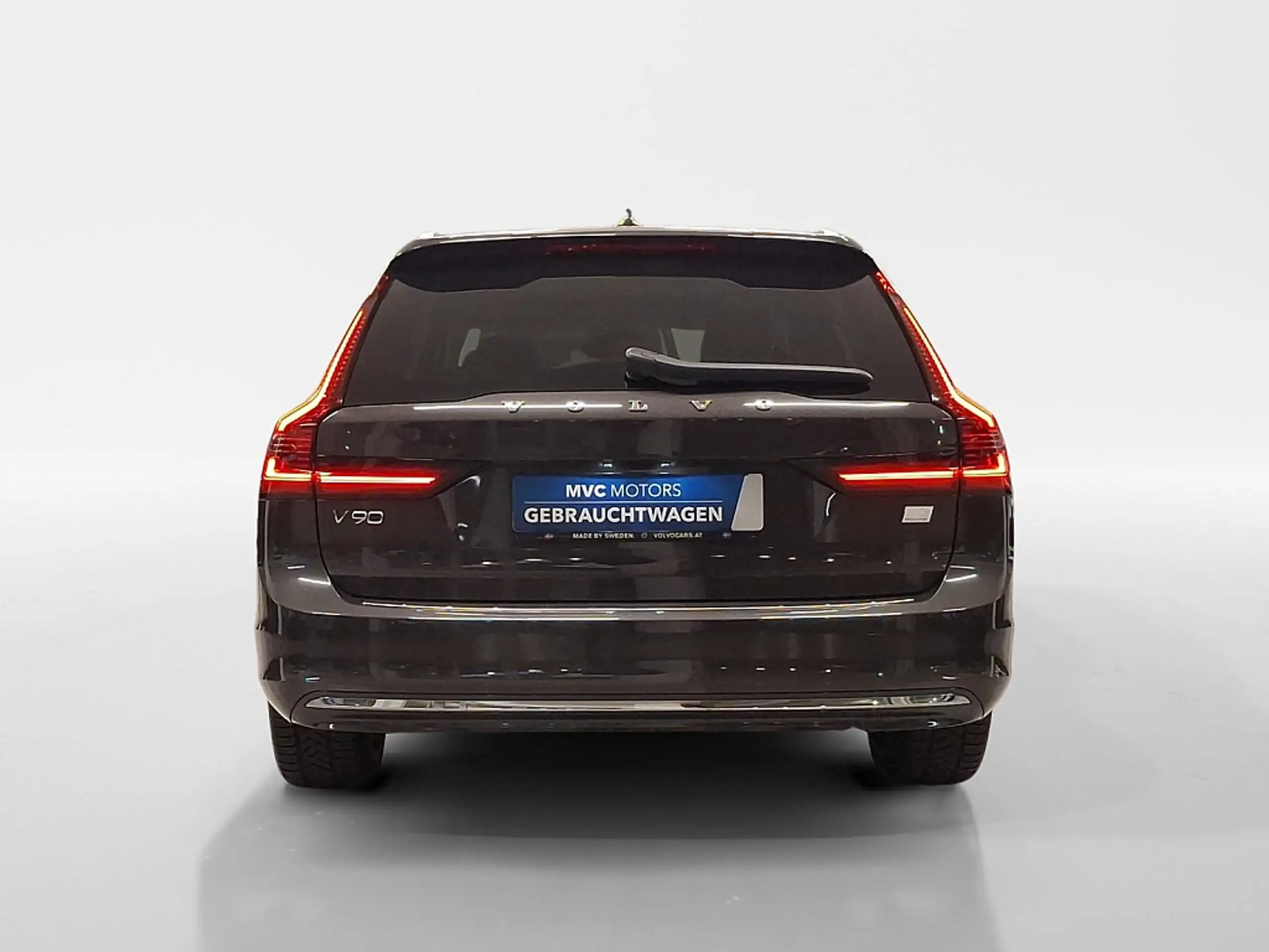 Volvo - V90