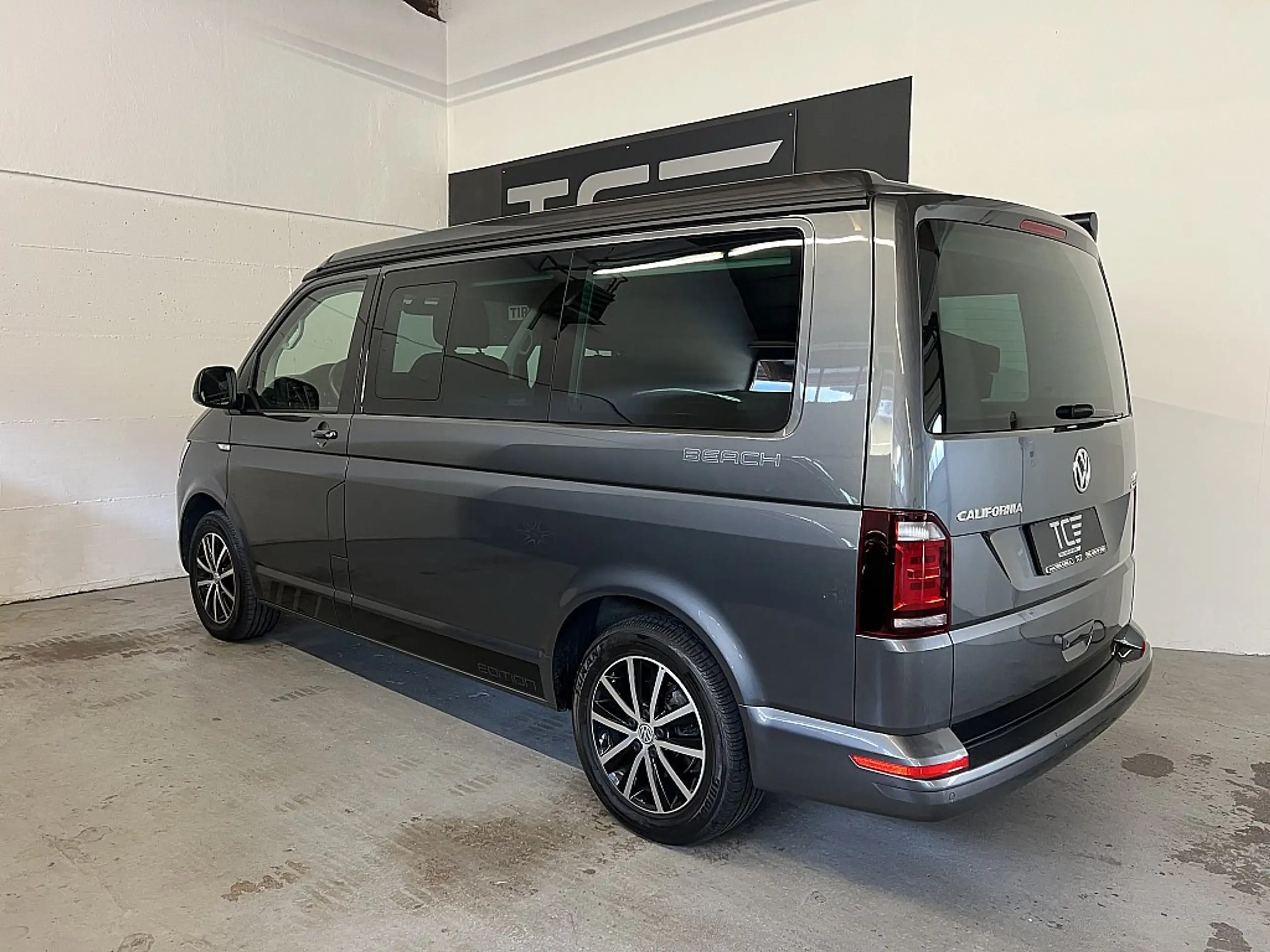 Volkswagen - T6 Multivan