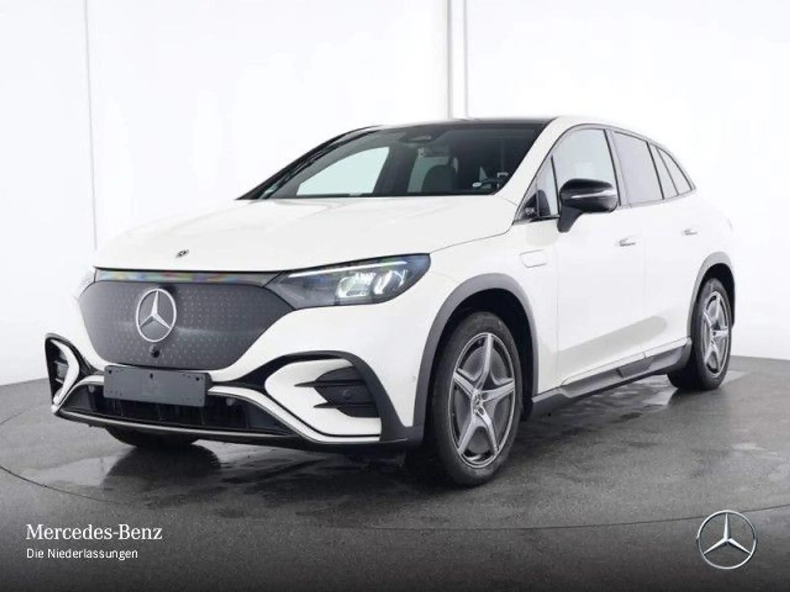 Mercedes-Benz - EQE SUV